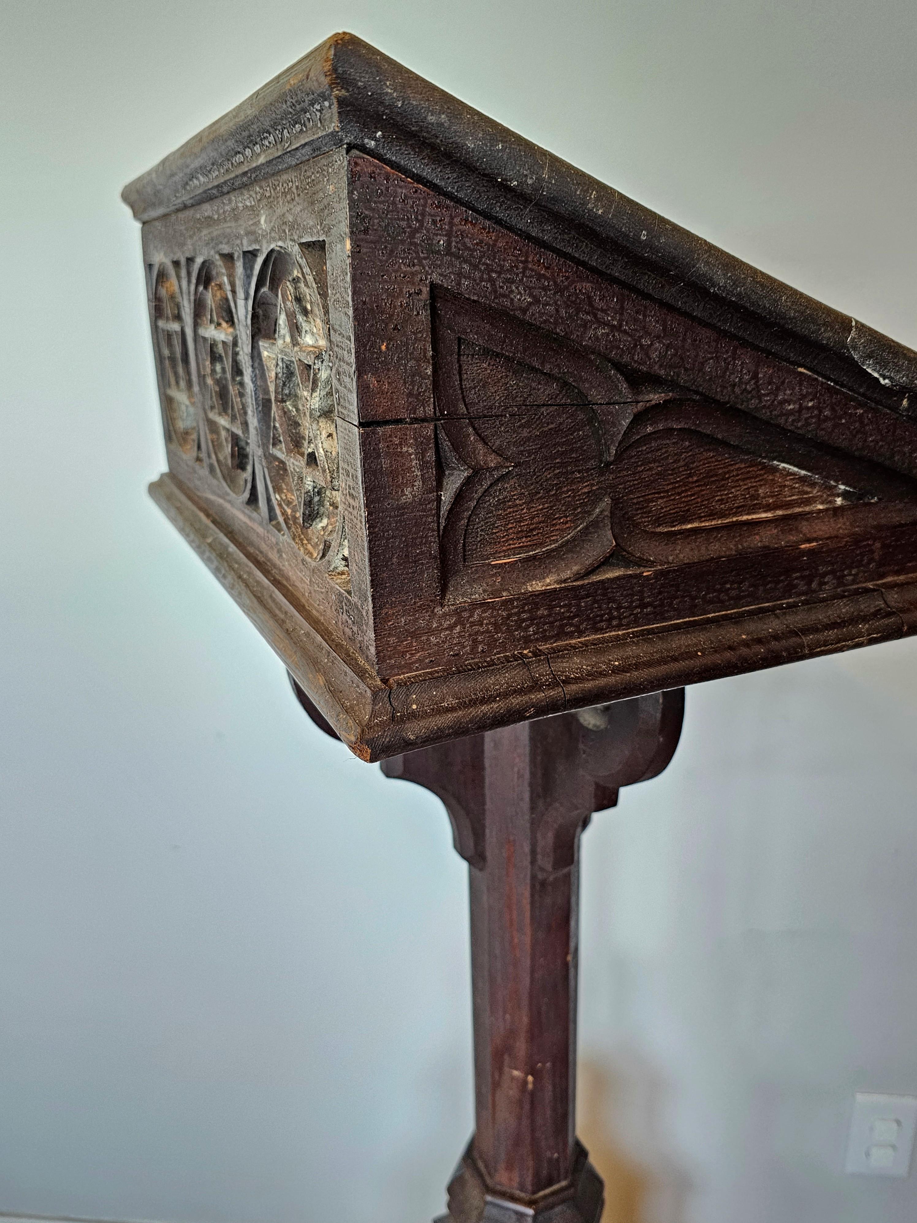 19th Century American Neo-Gothic Oak Church Altar Temple Lectern Book Stand For Sale 6