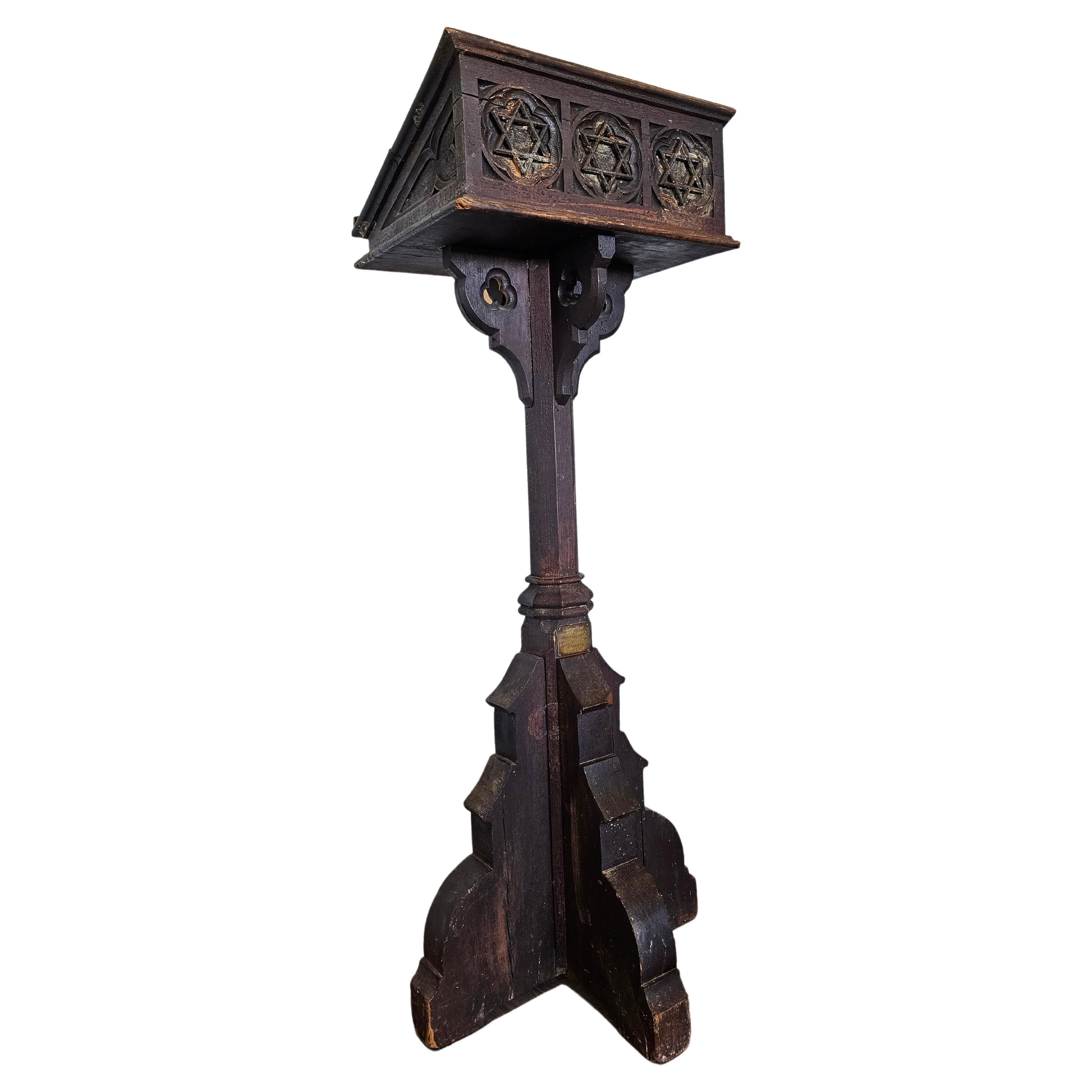 19th Century American Neo-Gothic Oak Church Altar Temple Lectern Book Stand For Sale