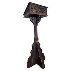 Used 19th Century American Neo-Gothic Oak Church Altar Temple Lectern Book Stand