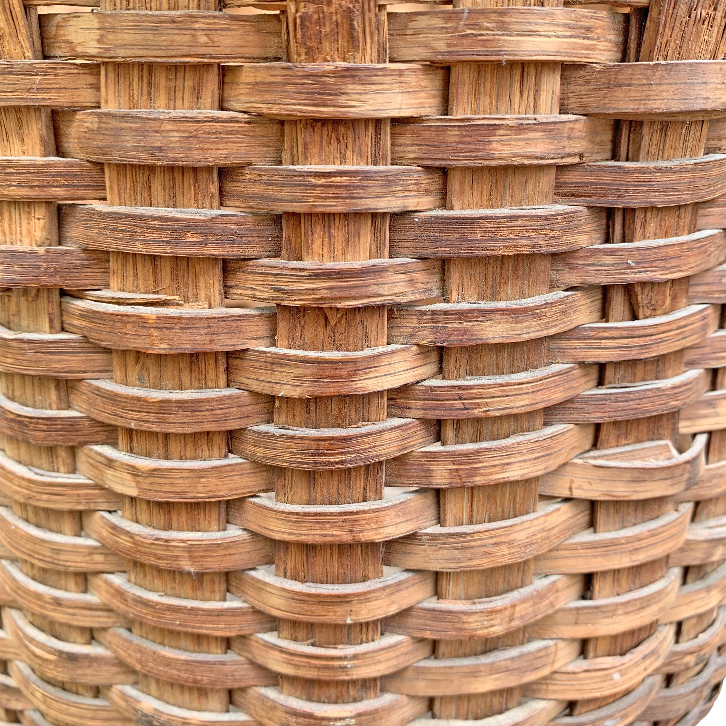 19th Century American Oak Splint Basket In Good Condition In Chicago, IL