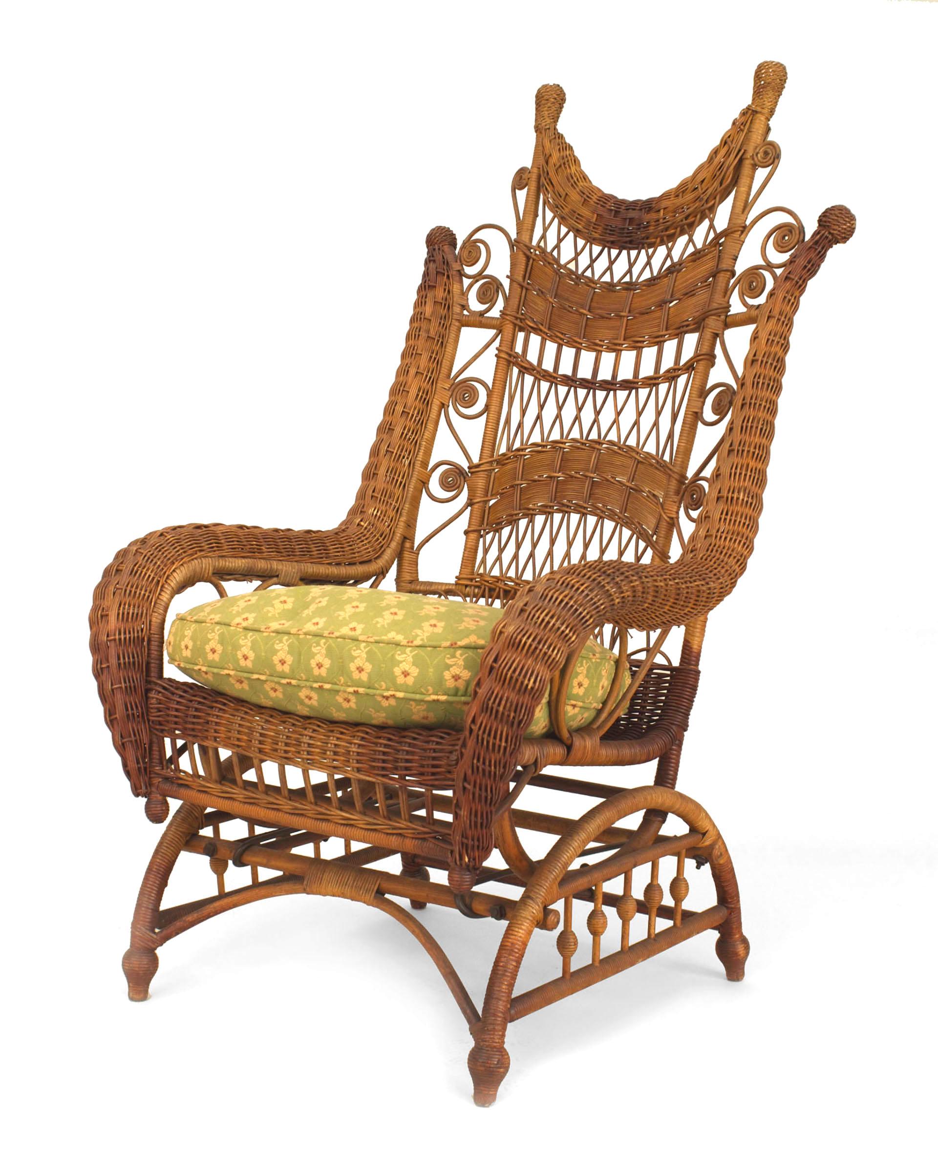 Américain Chaise à bascule victorienne américaine en osier tissé en vente