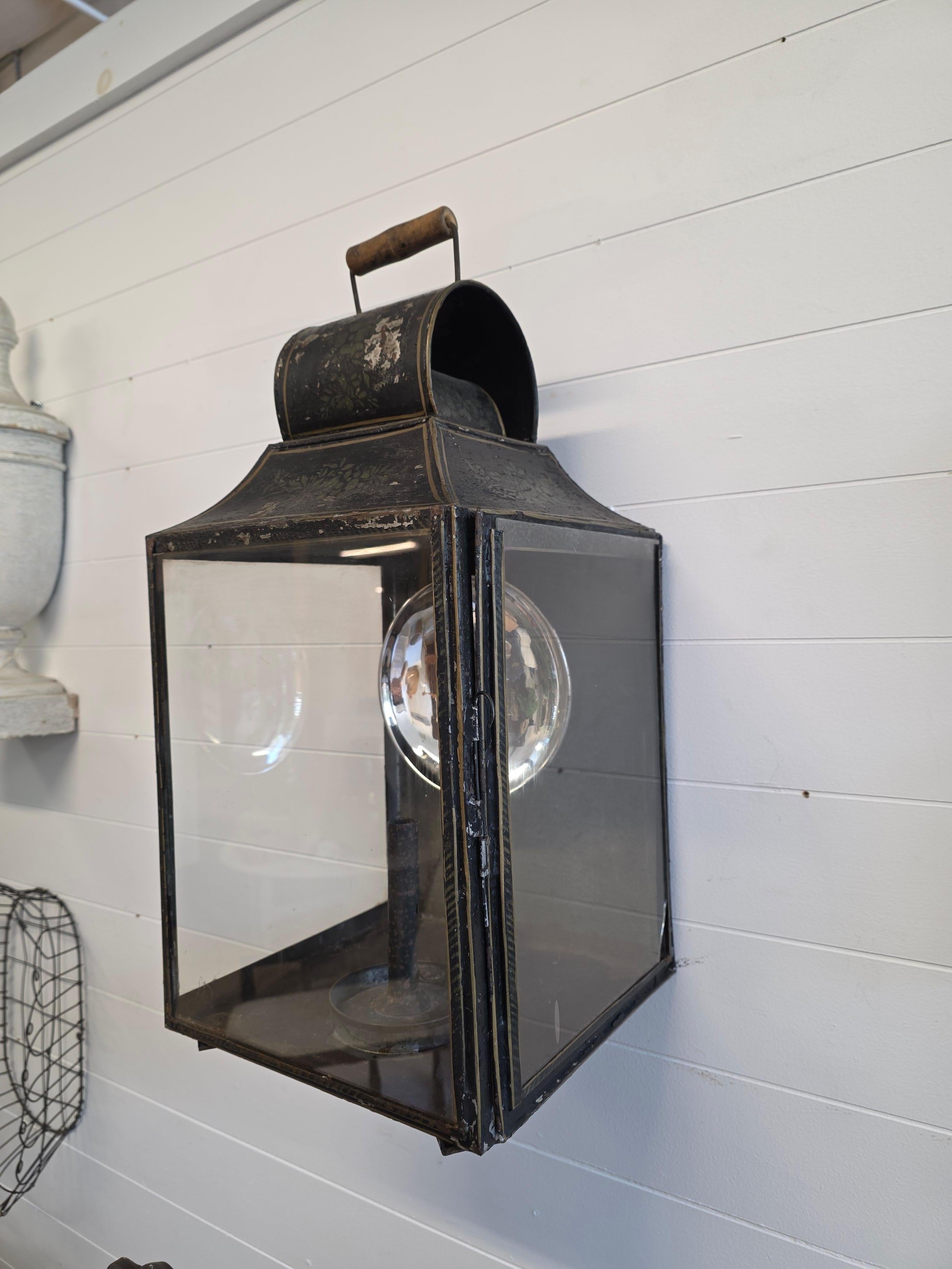 Victorian 19th Century American Painted Tole Lantern For Sale