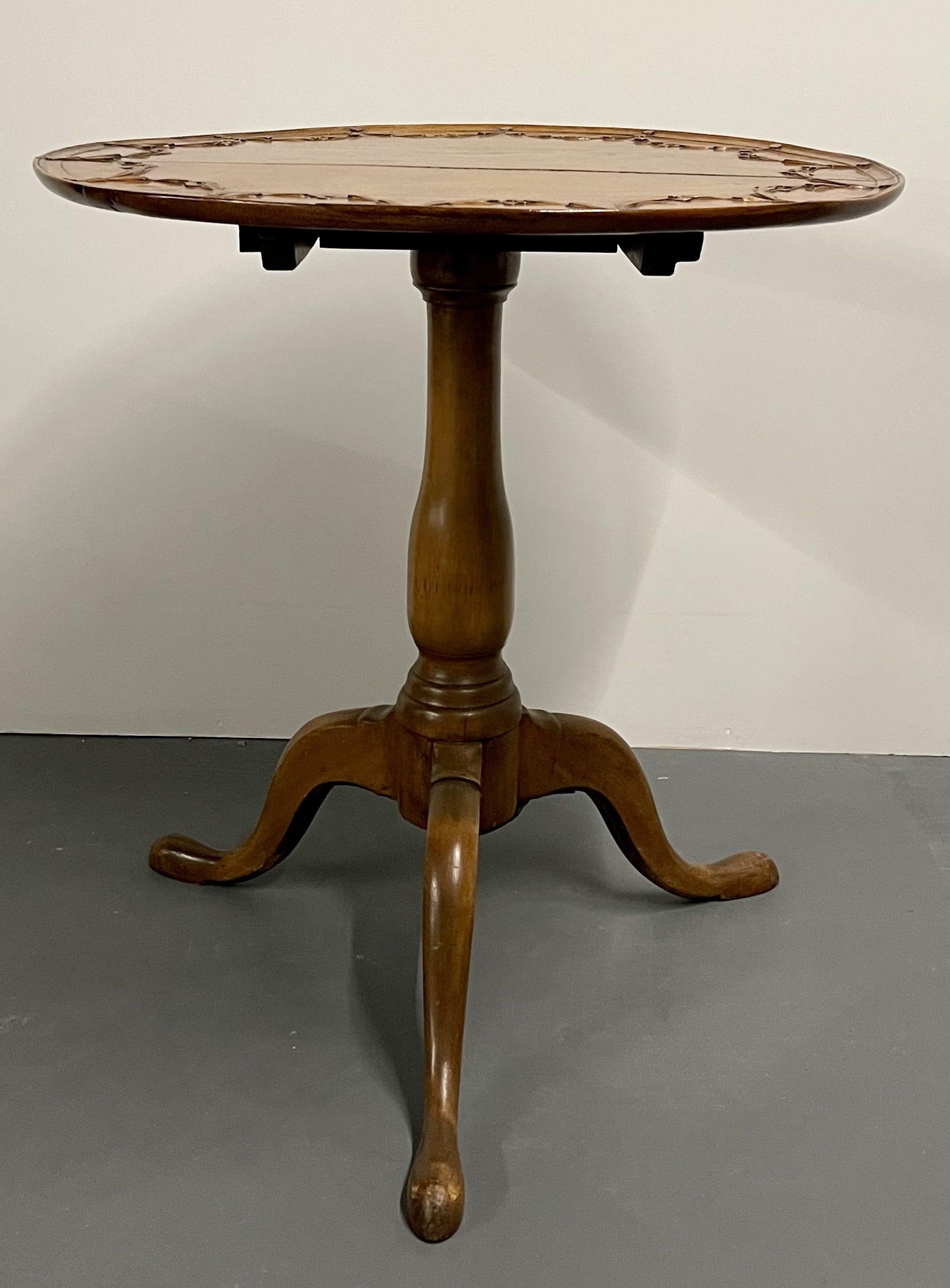 North American 19th Century American Pie Crust Table, Tilt Top, Solid Wood Carved For Sale