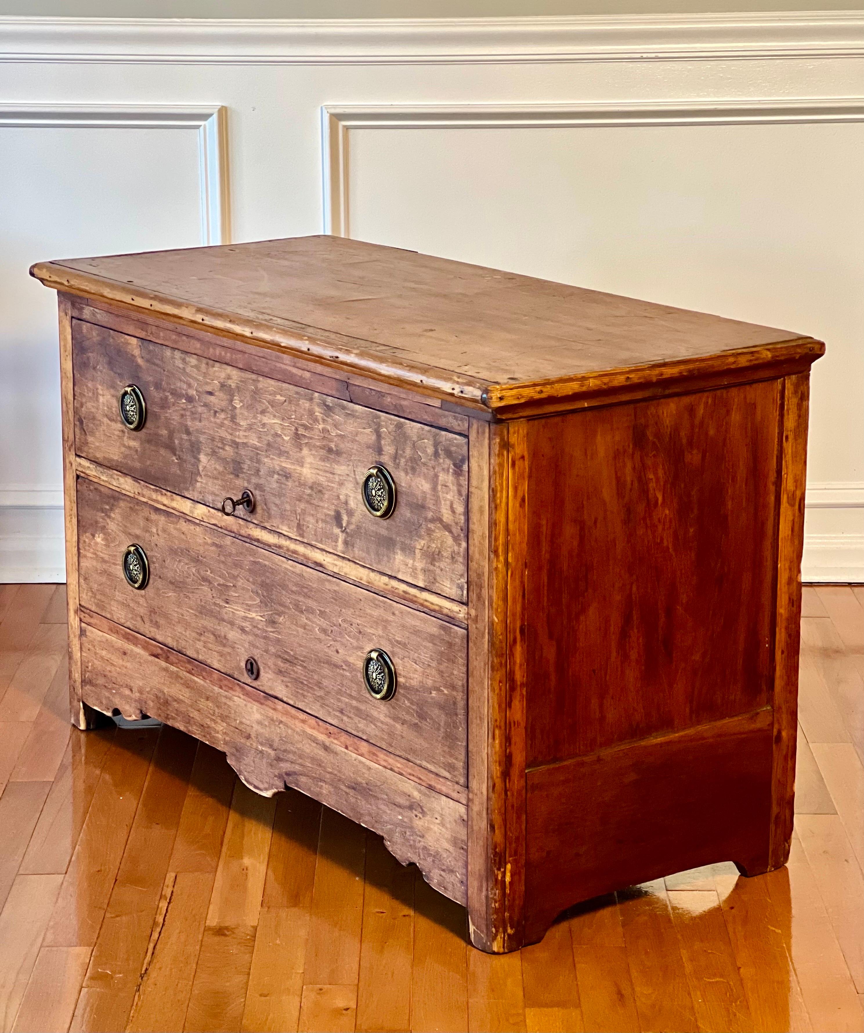 19th Century American Pine Blanket Chest For Sale 1