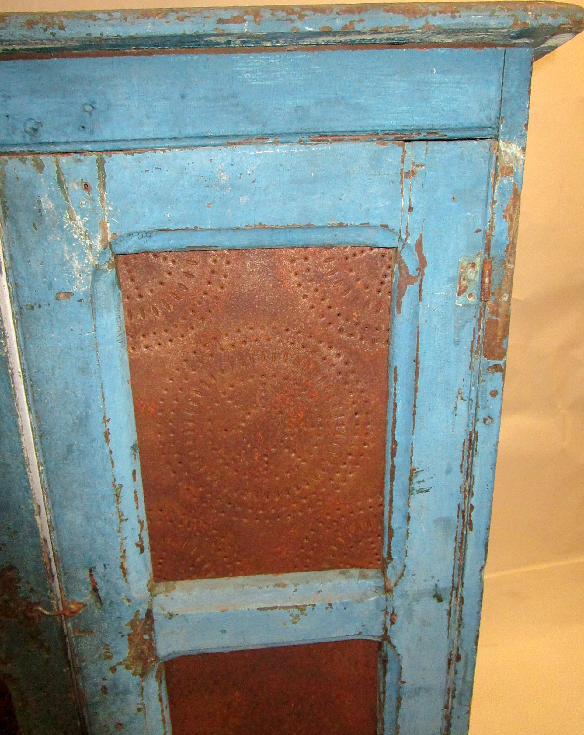 19th Century American Primitive Southern Pie Safe with Distressed Blue Paint For Sale 5