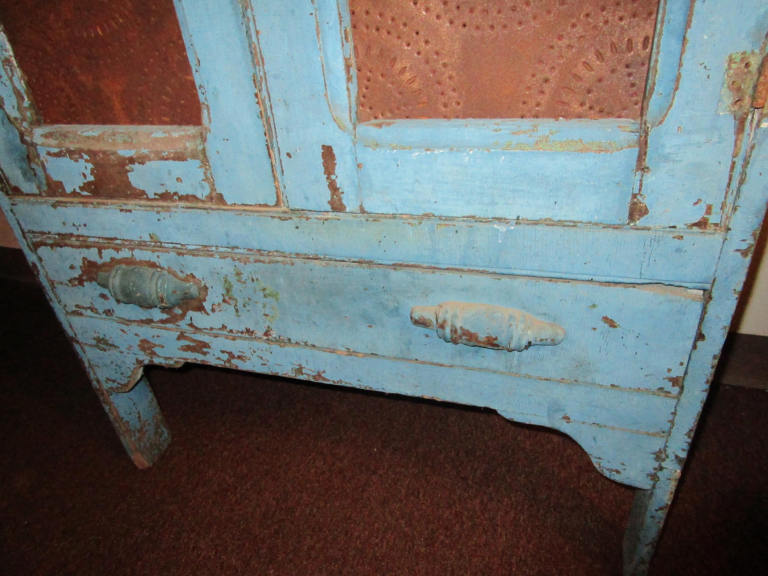 19th Century American Primitive Southern Pie Safe with Distressed Blue Paint In Distressed Condition For Sale In Savannah, GA