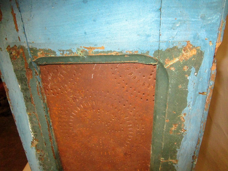 19th Century American Primitive Southern Pie Safe with Distressed Blue Paint For Sale 4