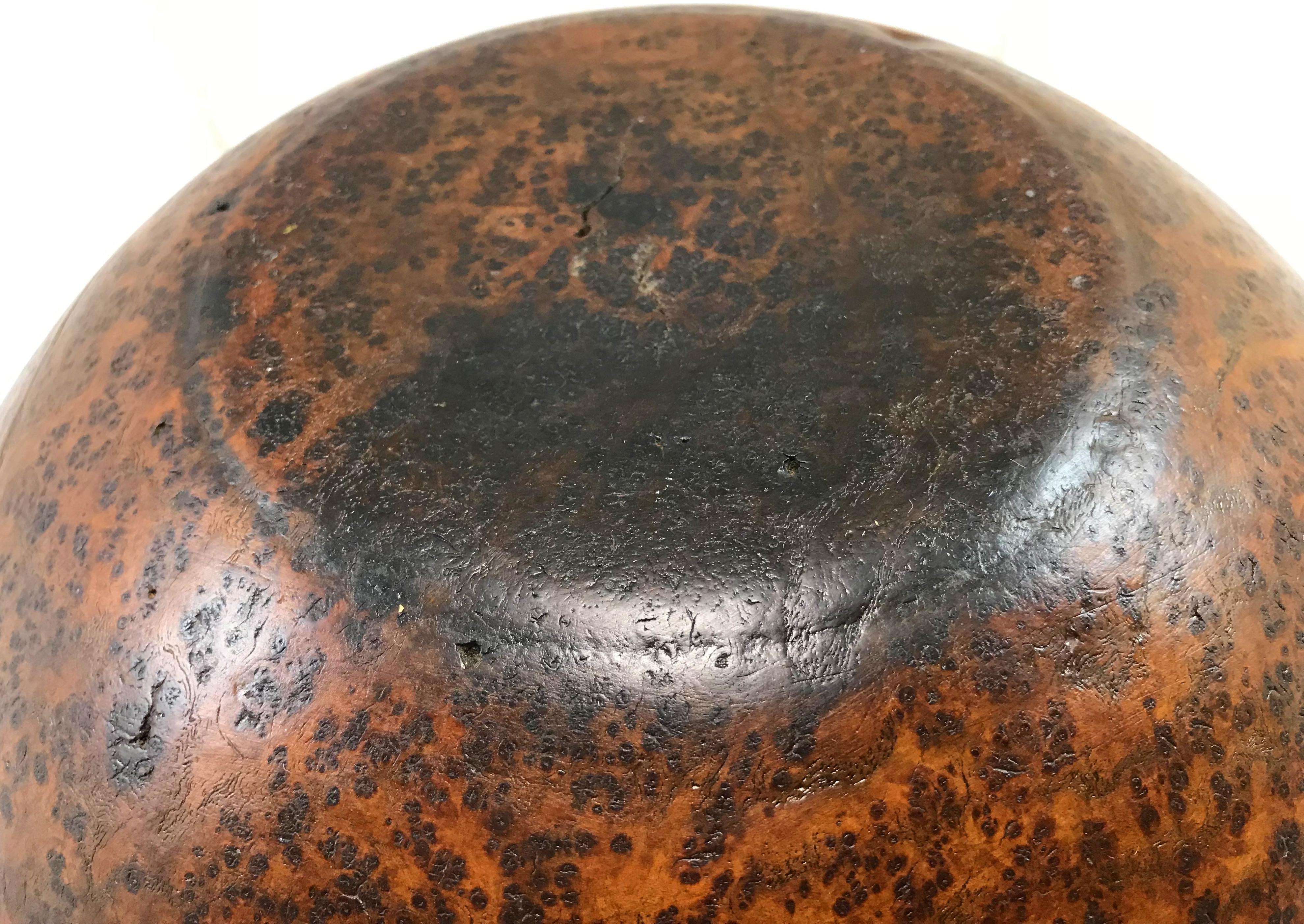 19th Century American Round Burl Bowl with Great Patina 5