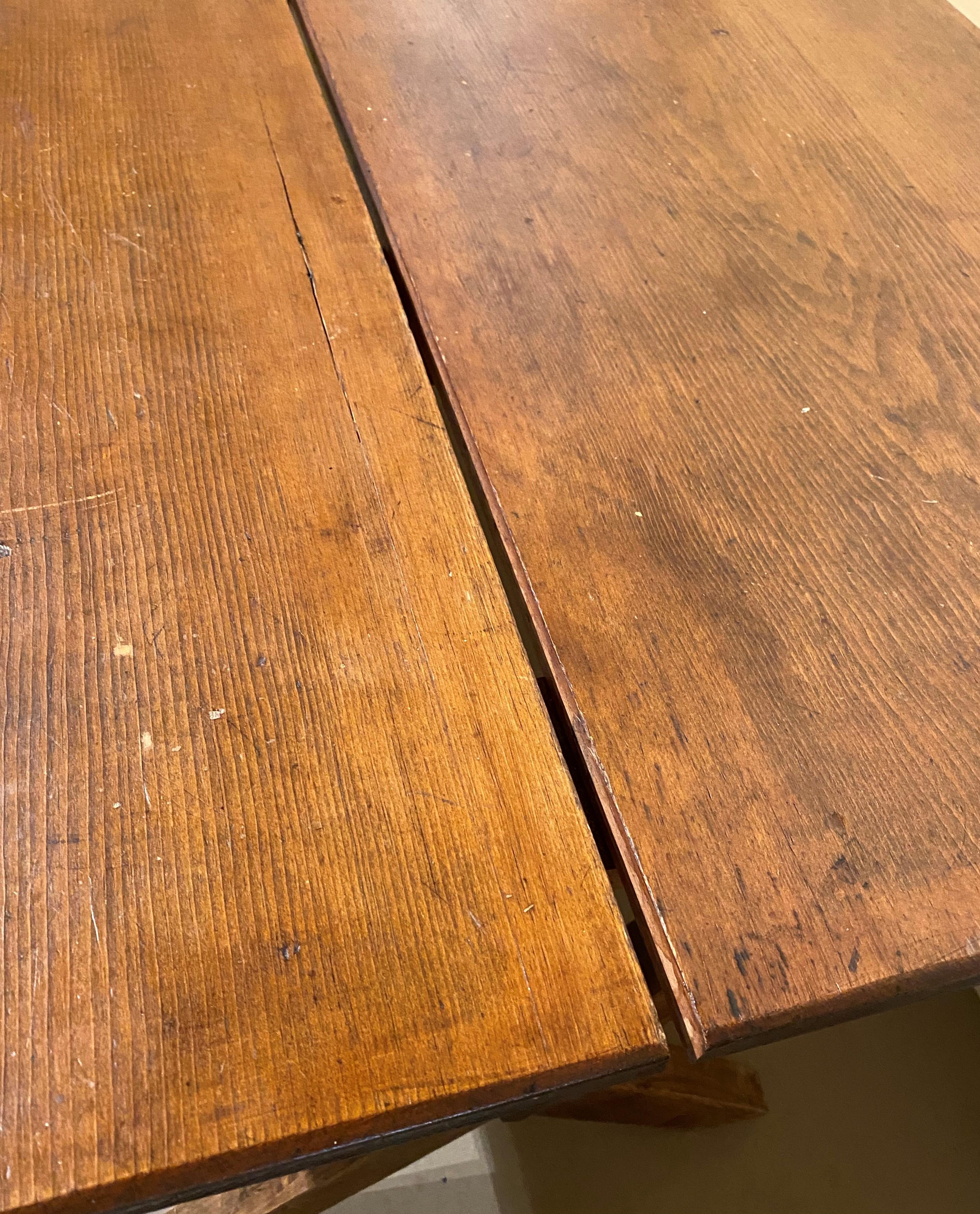19th Century American Sawbuck Trestle Dining Table with Two Board Top 3