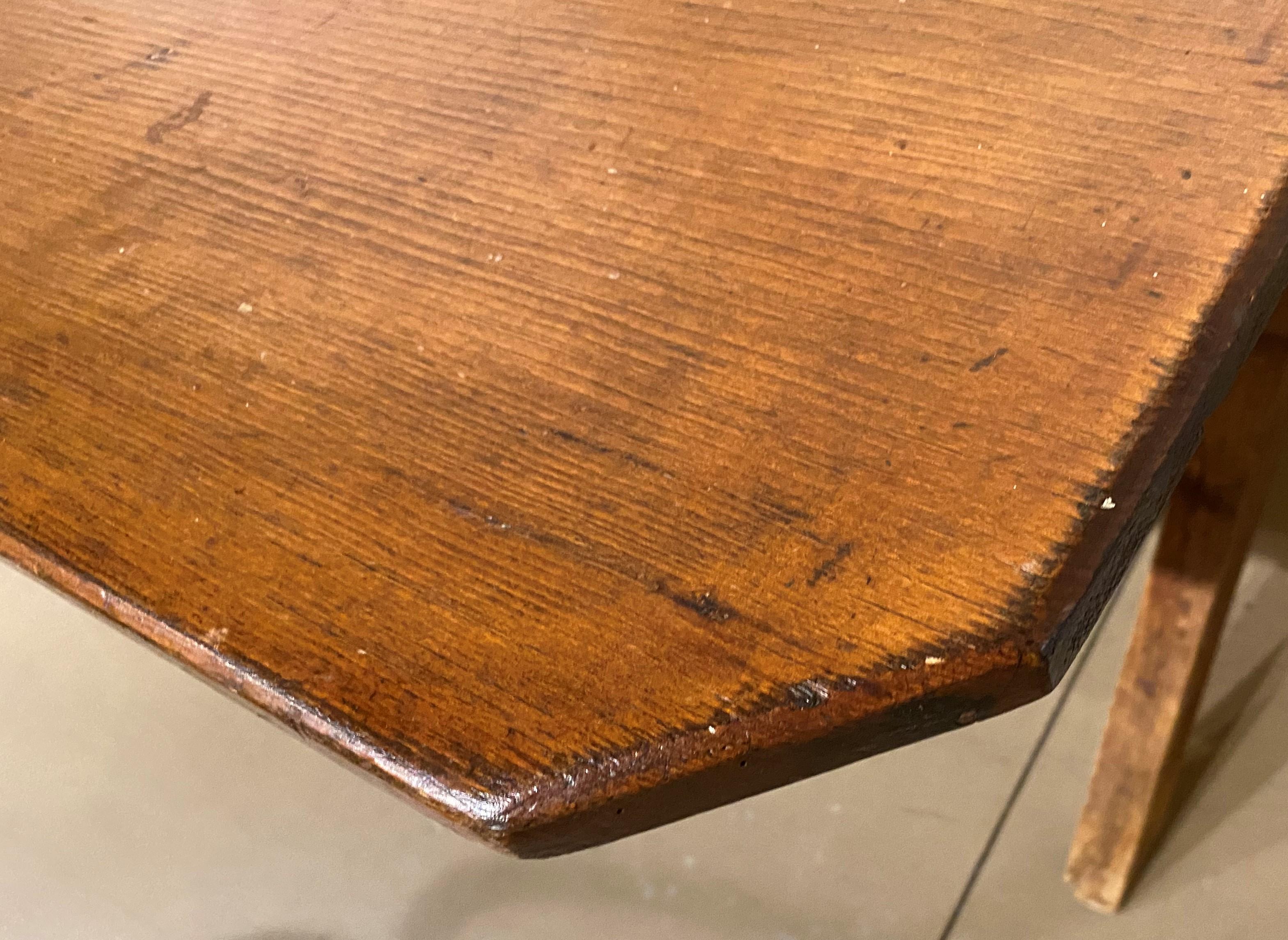 19th Century American Sawbuck Trestle Dining Table with Two Board Top 4