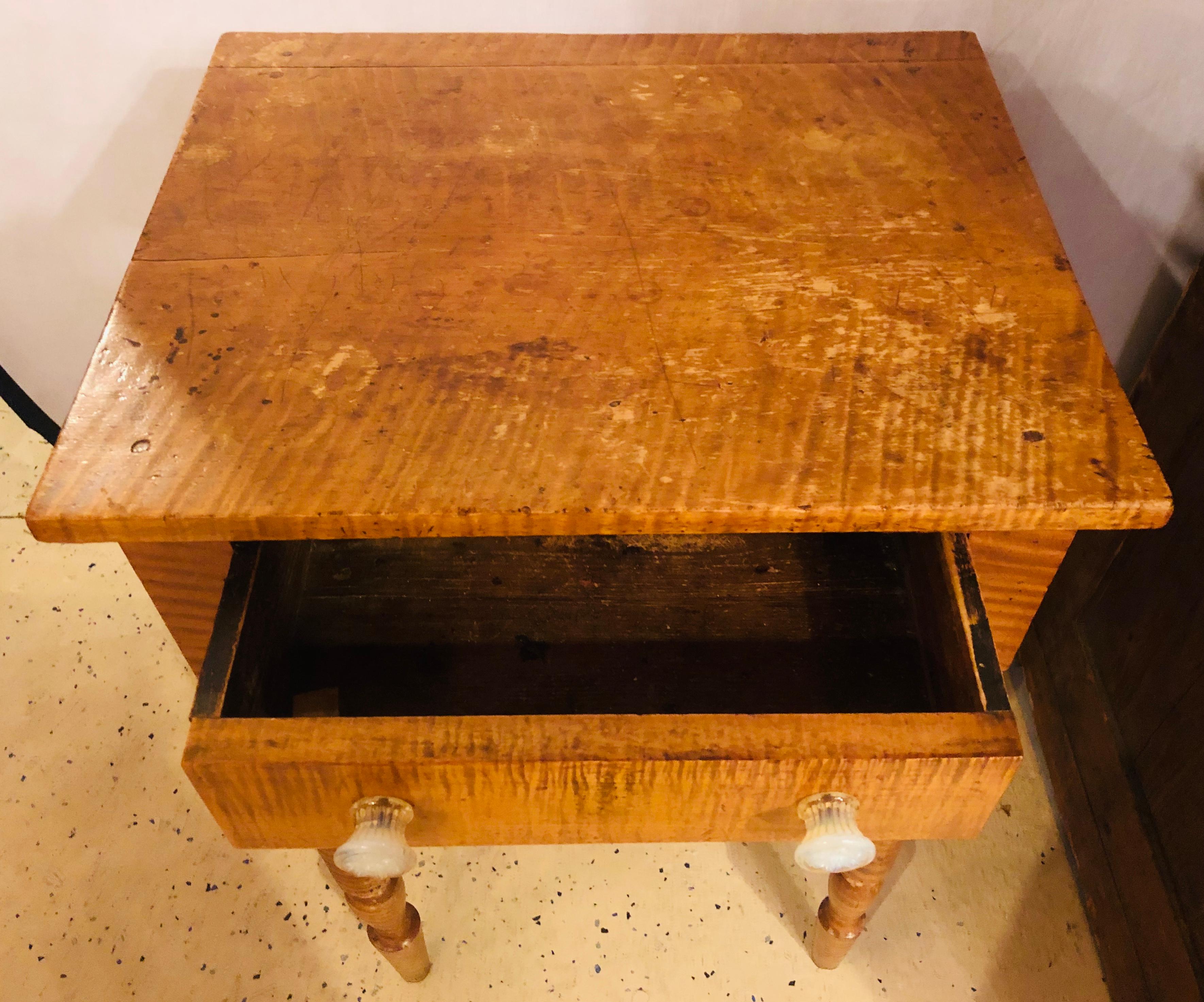19th Century American Sheraton Cherry and Tiger Maple Stand with One Drawer 1
