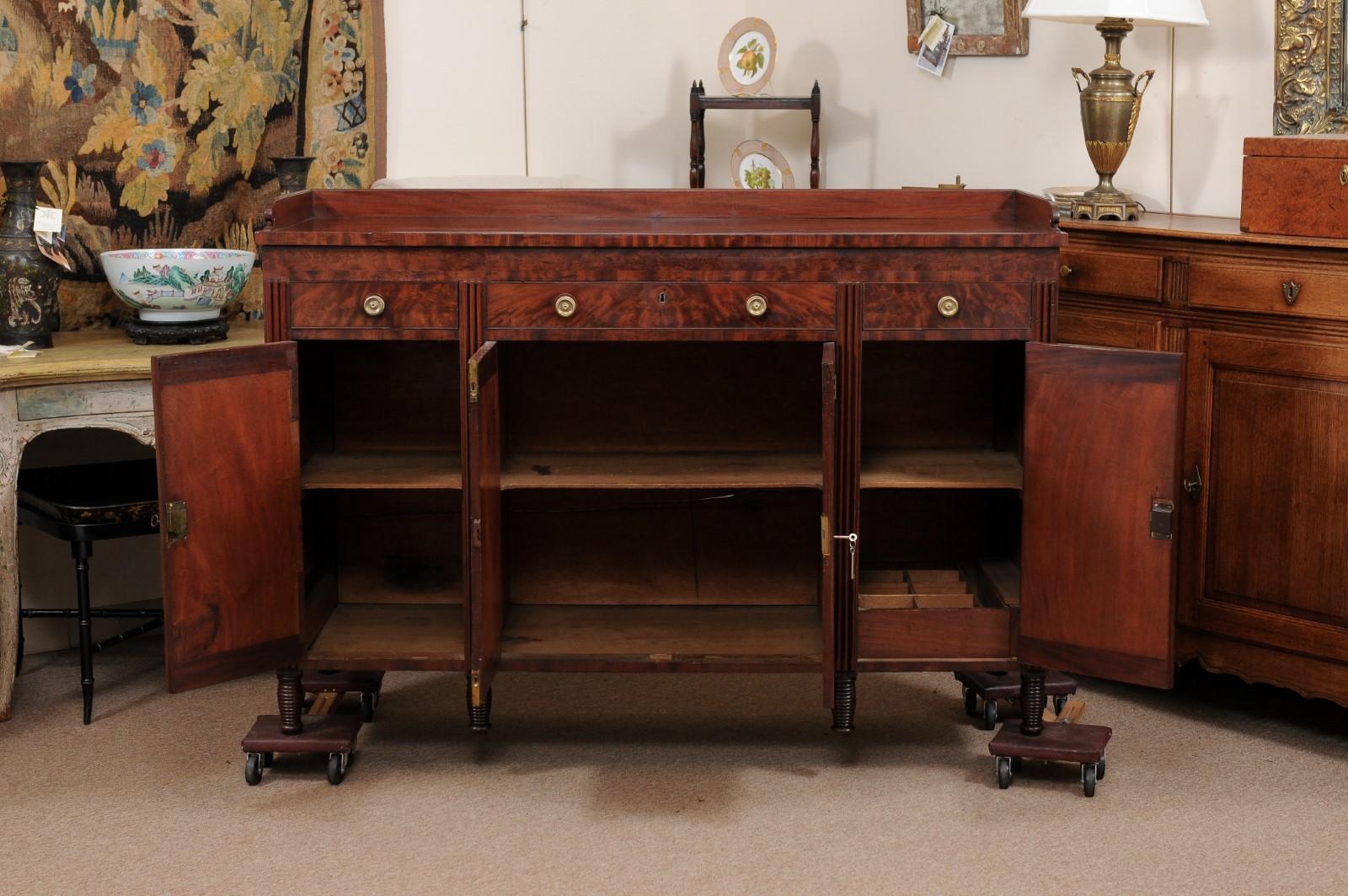 19th Century American Sheraton Sideboard in Mahogany with 4 Cabinet Doors 9