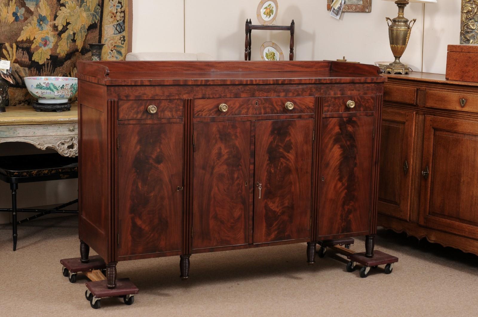 19th Century American Sheraton Sideboard in Mahogany with 4 Cabinet Doors 11