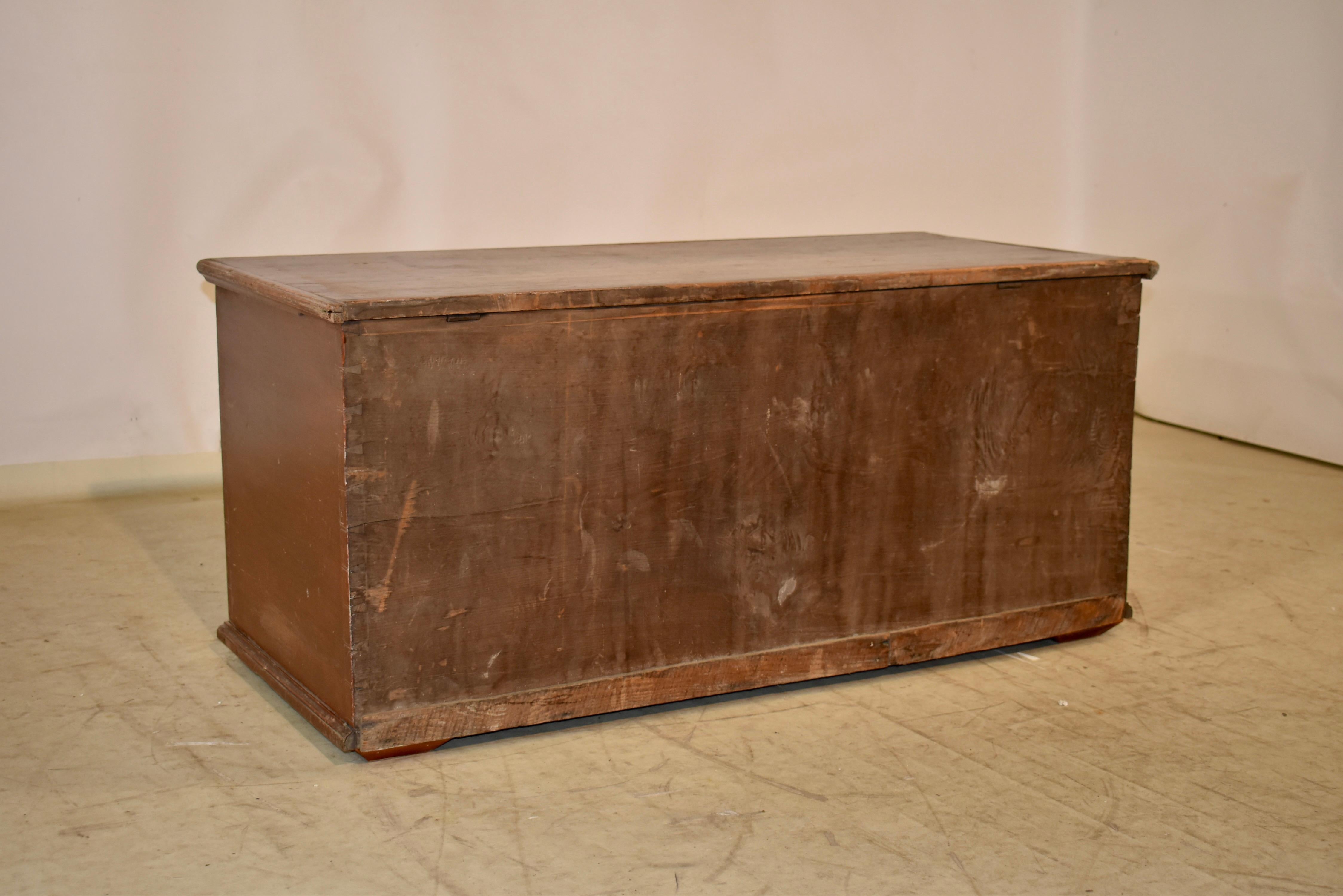 19th Century American Six Board Blanket Chest For Sale 4