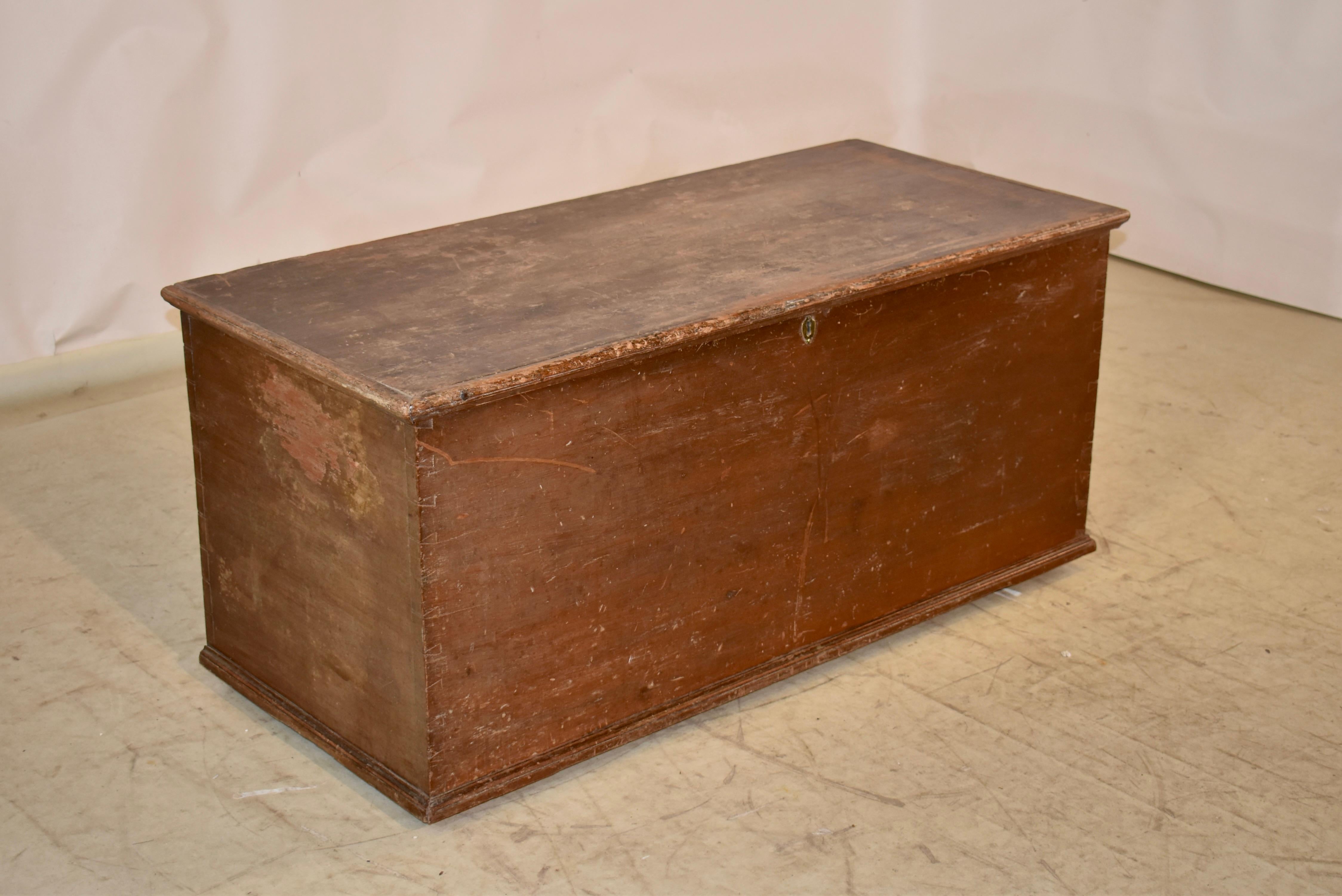 Pine 19th Century American Six Board Blanket Chest For Sale