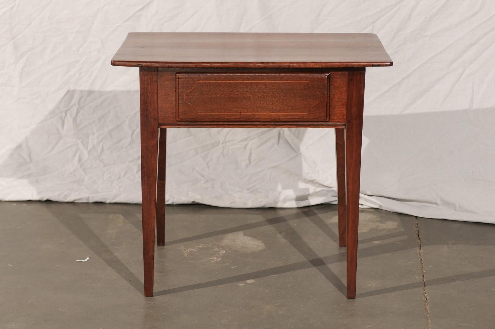 Wood 19th Century American Table with String Inlay, One Drawer