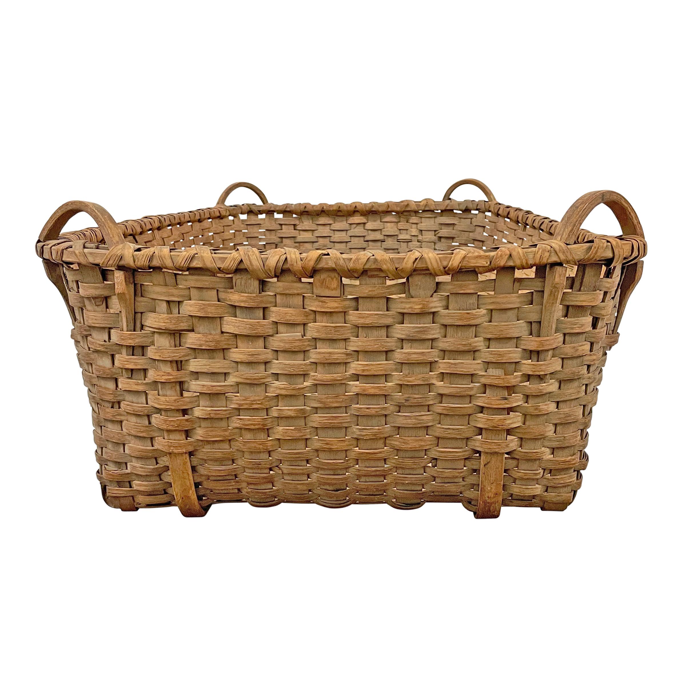 19th Century American Tobacco Leaf Basket In Good Condition In Chicago, IL