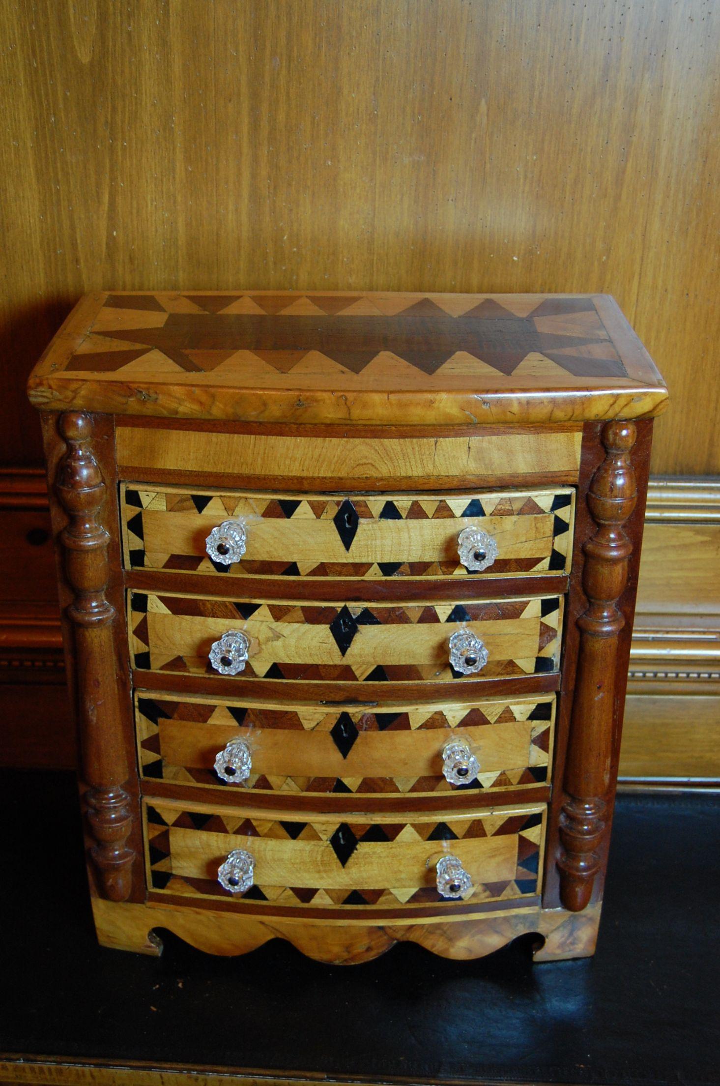 19th Century American Tramp Art Miniature Chest in Empire Style, circa 1850 In Good Condition In Pittsburgh, PA