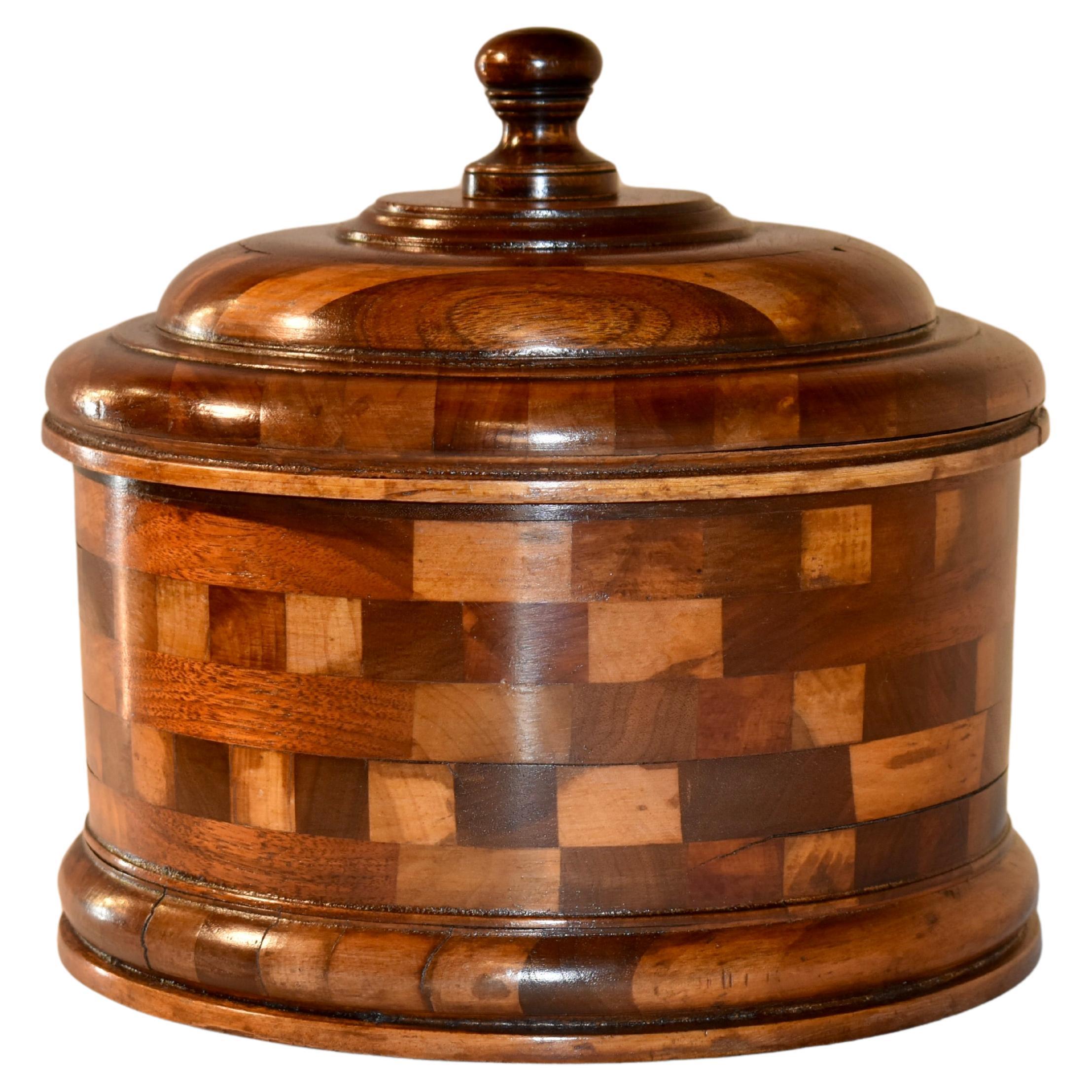 19th Century American Treen Box For Sale