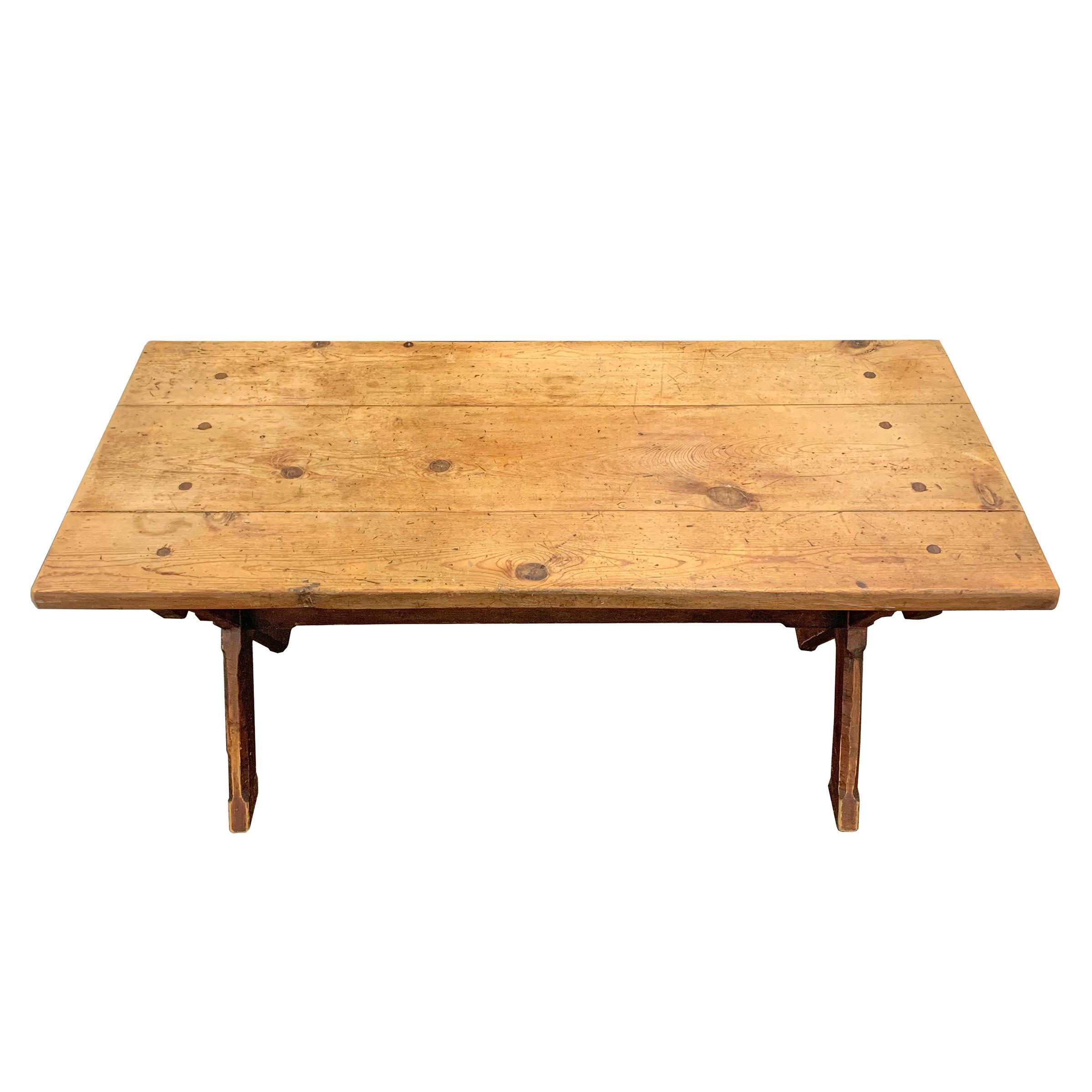 19th Century American Trestle Table In Good Condition In Chicago, IL