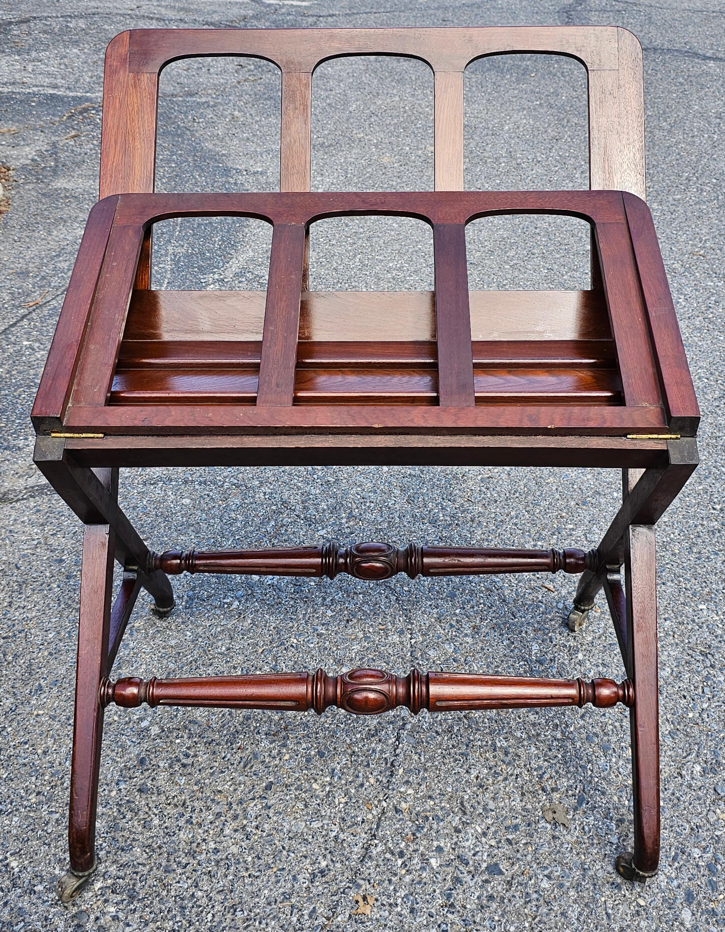 Altro Portafoglio a rotelle in noce americano del XIX secolo, CIRCA 1860 in vendita
