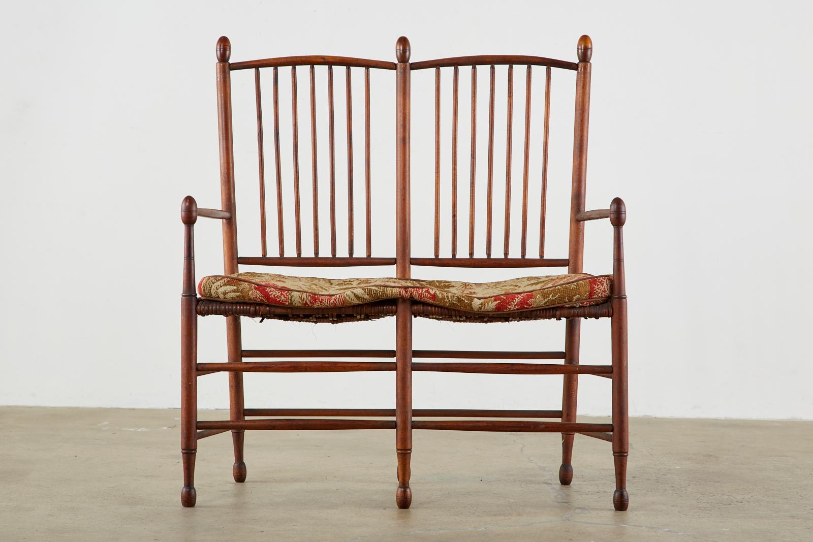 19th Century American Windsor Spindle Back Settee In Fair Condition In Rio Vista, CA