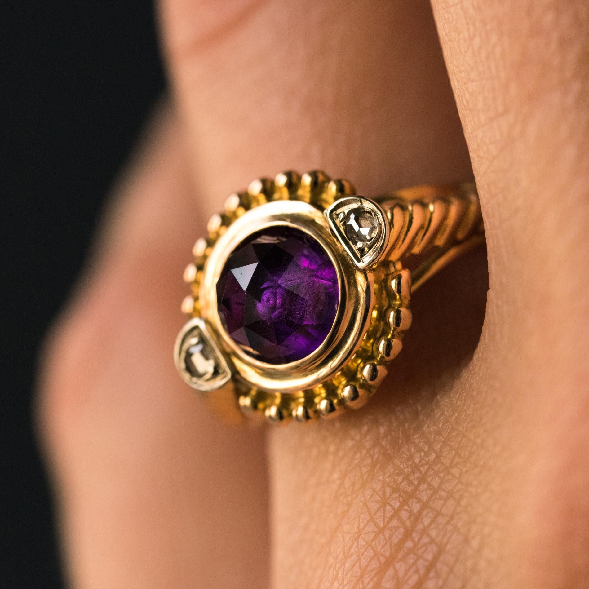 19th Century Amethyst Diamonds 18 Karat Yellow Gold Ring In Good Condition For Sale In Poitiers, FR