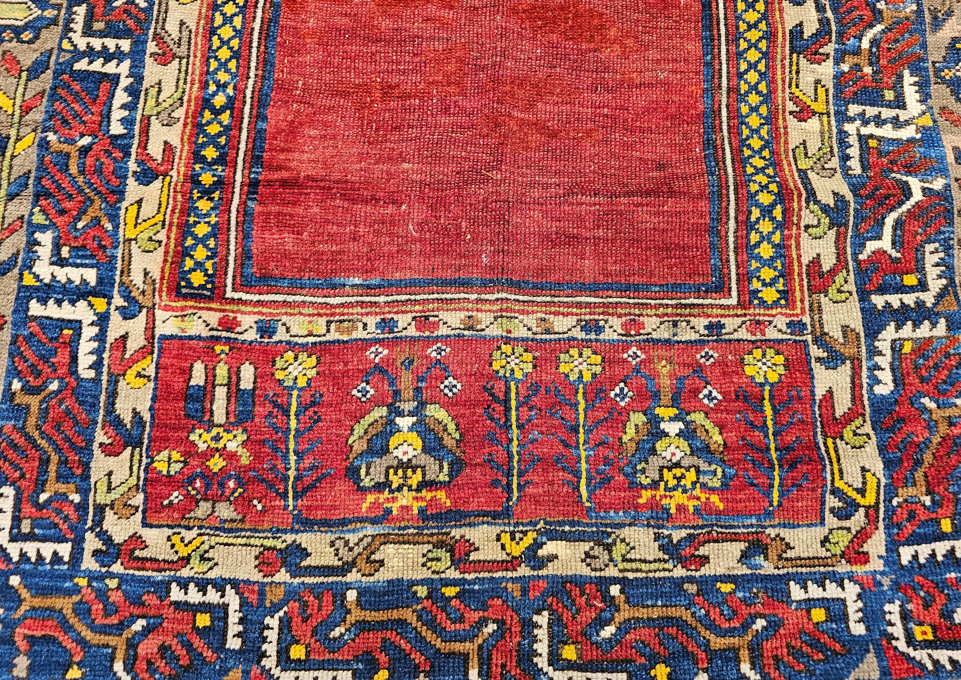 19. Jahrhundert Anatolischer Konya Ladik Gebetsteppich in Rot, Gelb, Blau im Angebot 1