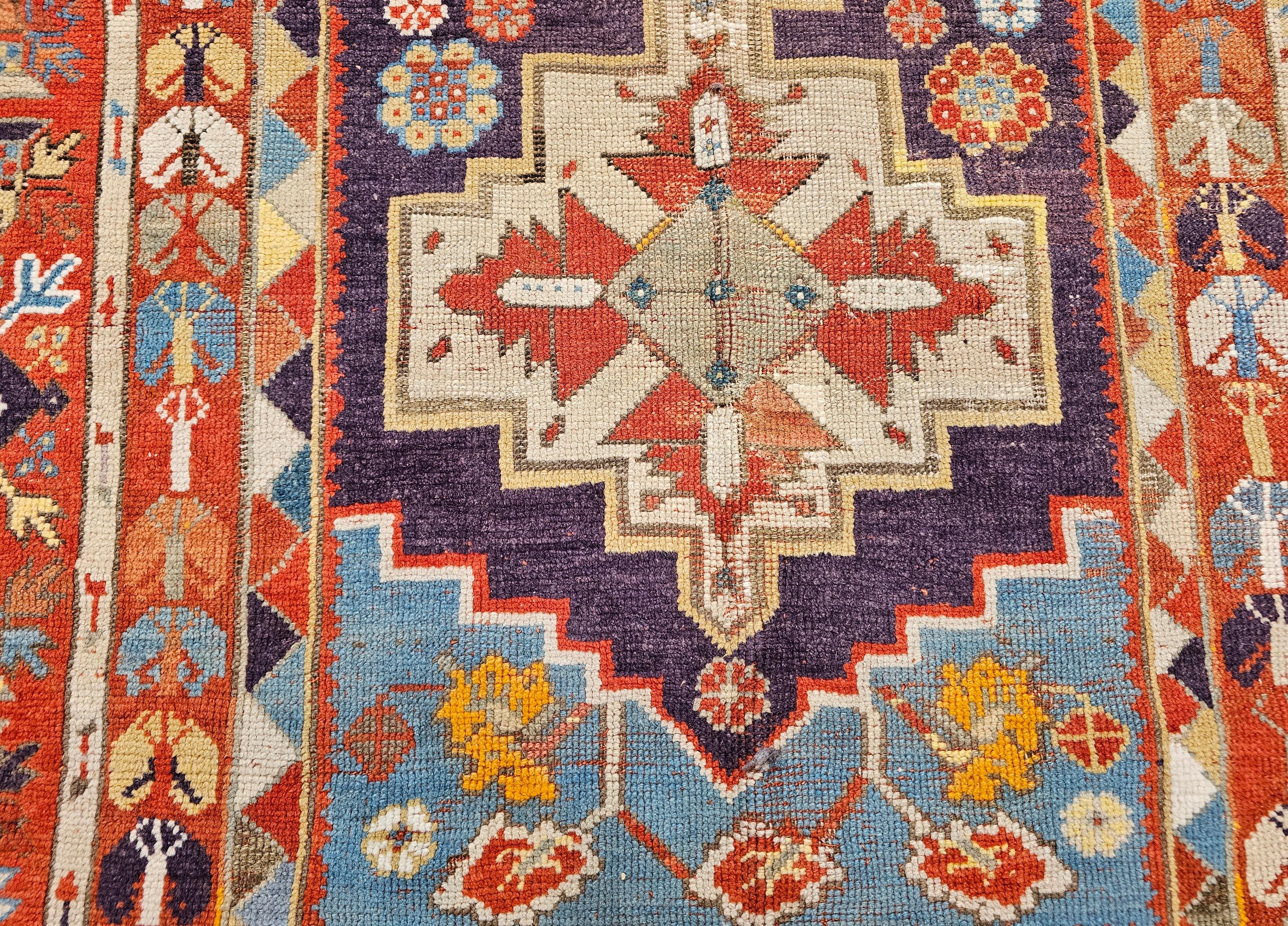 Tappeto Anatolian Village del XIX secolo in viola, turchese e rosso in vendita 3