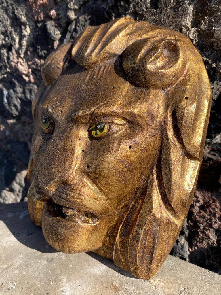 19th Century Ancient Golden Wooden Lion's Head Wall Sculpture For Sale at 1stDibs