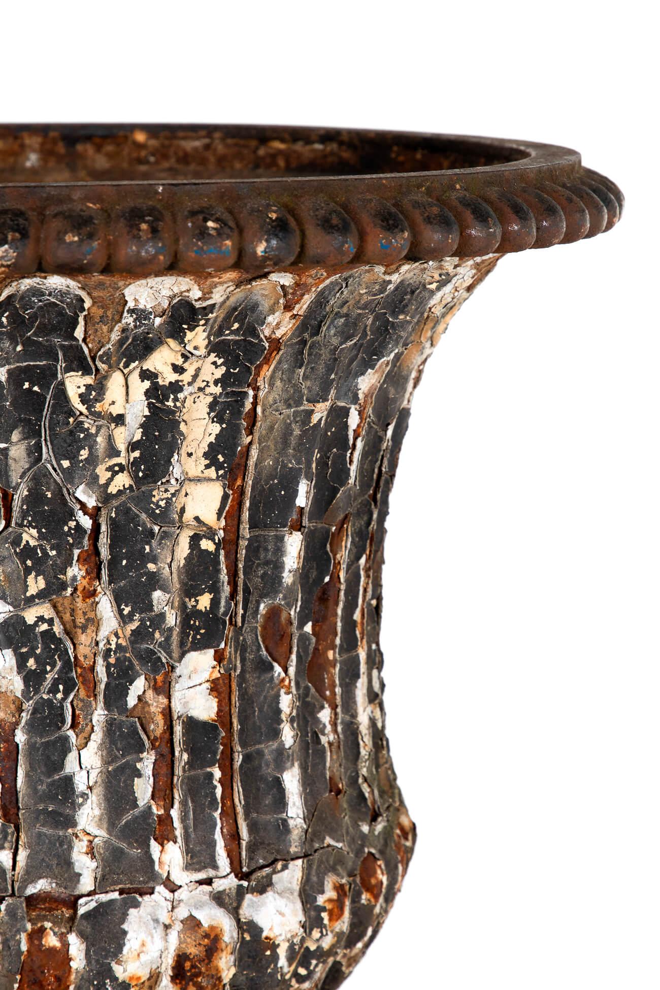 19th Century Andrew Handyside Garden Urn In Distressed Condition For Sale In Faversham, GB