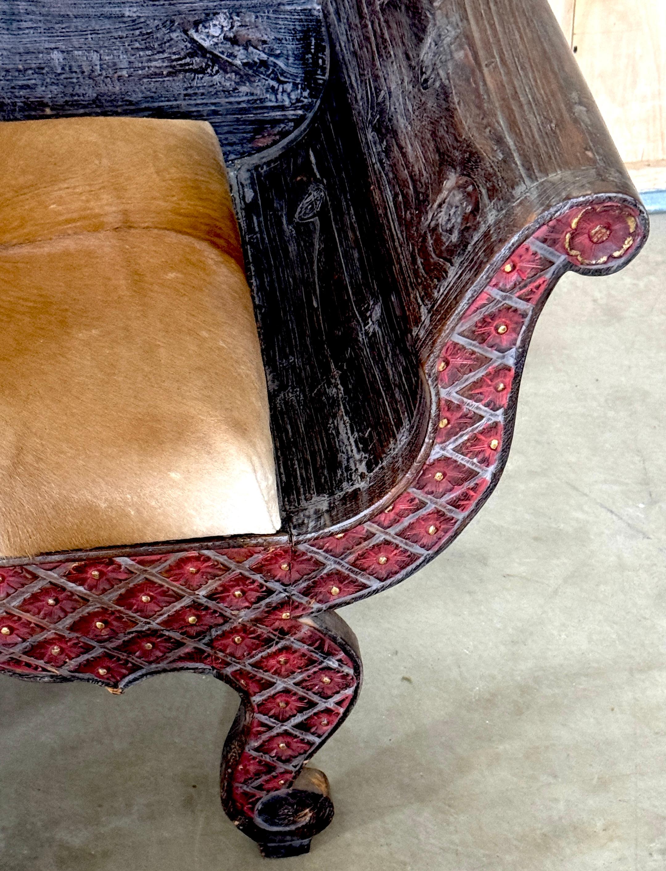 Settee de gondole anglo-indienne sculptée et polychromée du 19ème siècle Bon état - En vente à West Palm Beach, FL