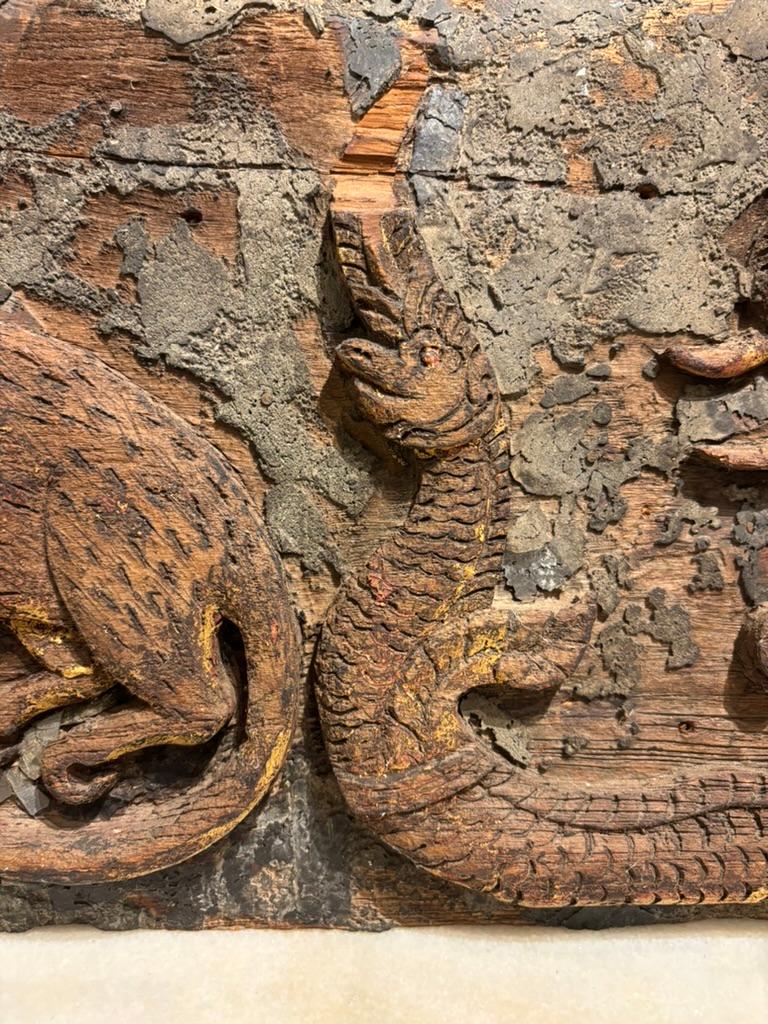 Anglo-indische Schnitzerei eines Elefanten, eines Tigers, einer Schlange und einer Ratte aus dem 19. im Zustand „Relativ gut“ im Angebot in Stamford, CT