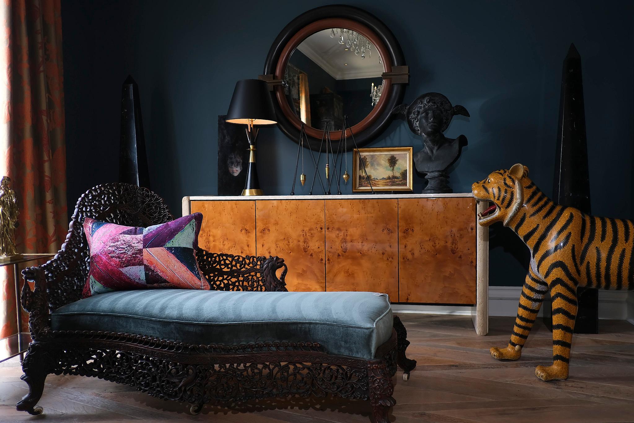 19th Century Anglo-Indian Chaise 3