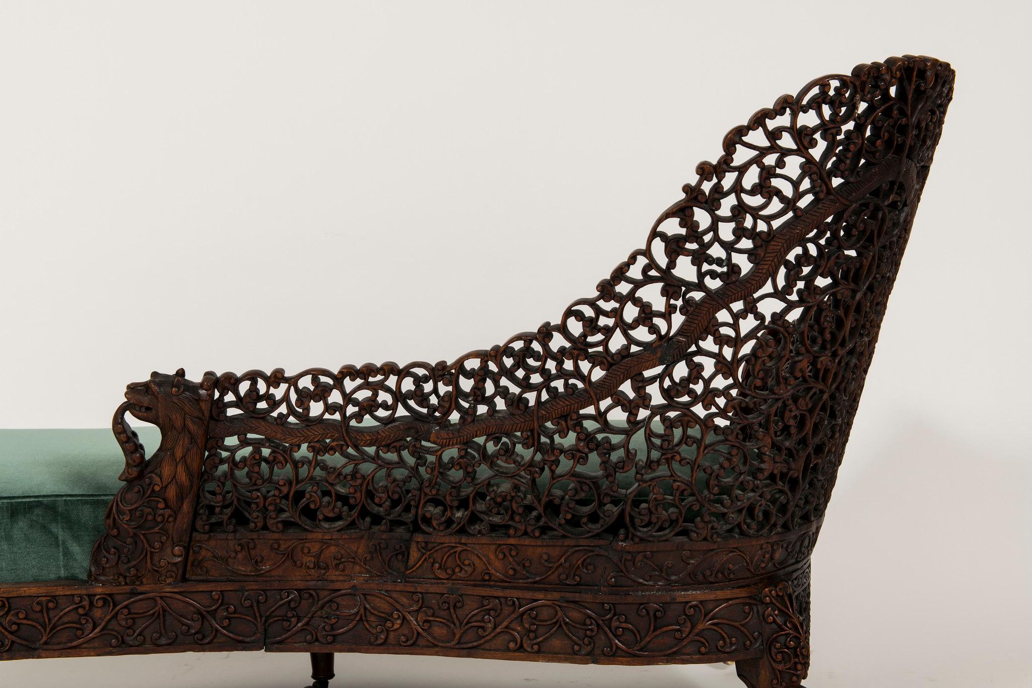 19th Century Anglo-Indian Chaise In Good Condition In Houston, TX