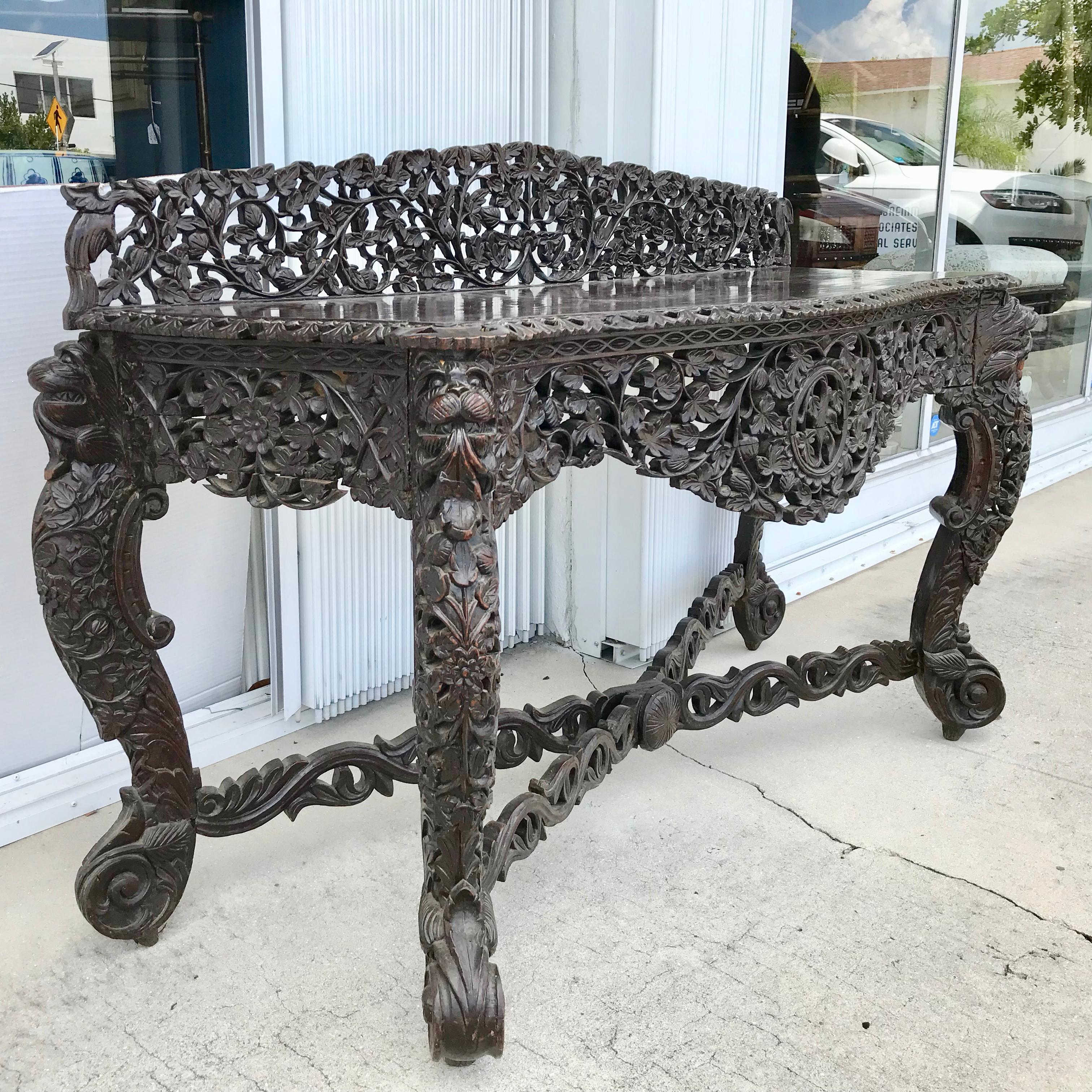 19th Century Anglo-Indian Console / Server In Good Condition In West Palm Beach, FL