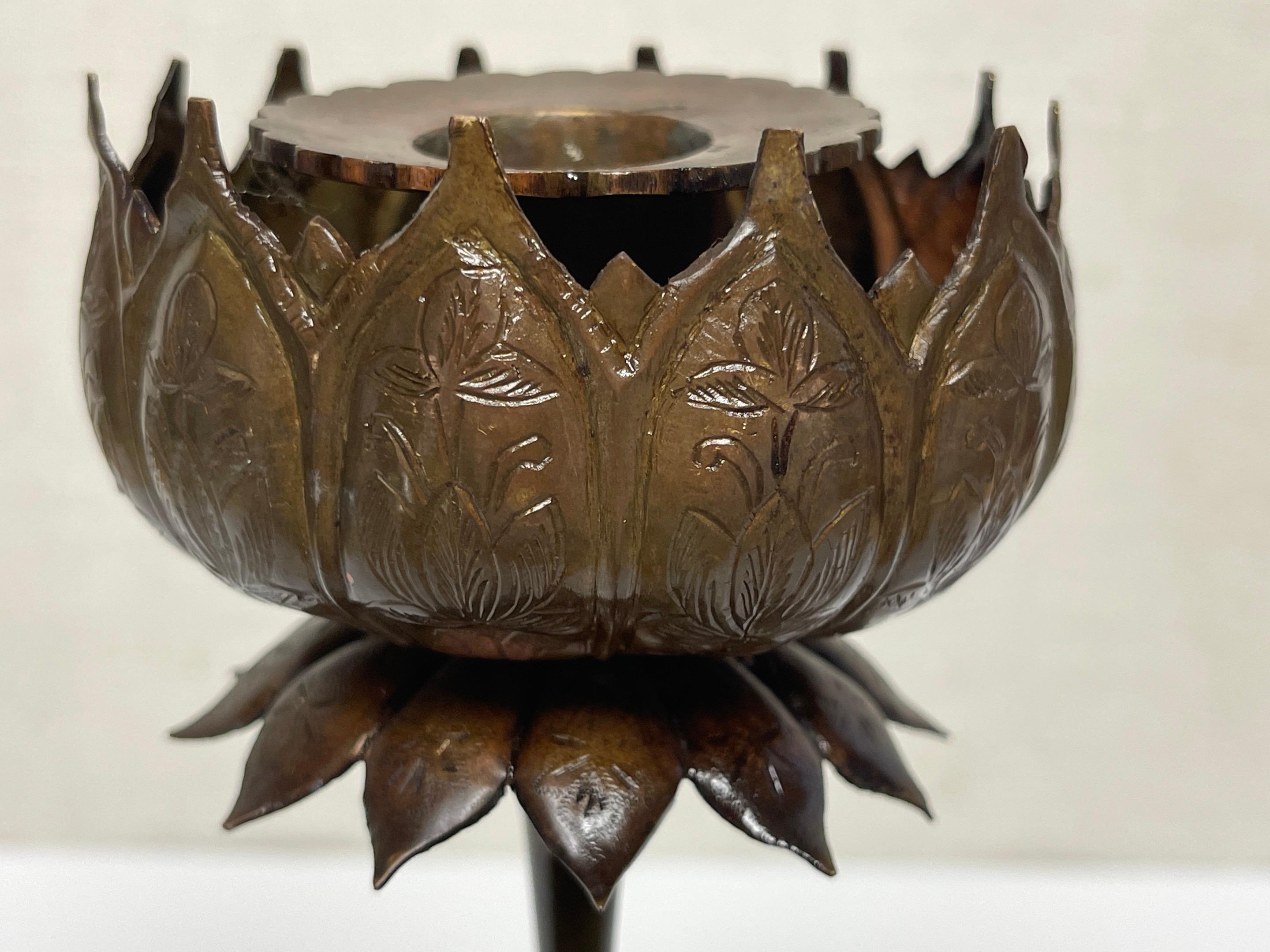 19. Jahrhundert Anglo, Indisch Gravierte & Jewellierte Bronze COBRA Kerzenleuchter im Angebot 10