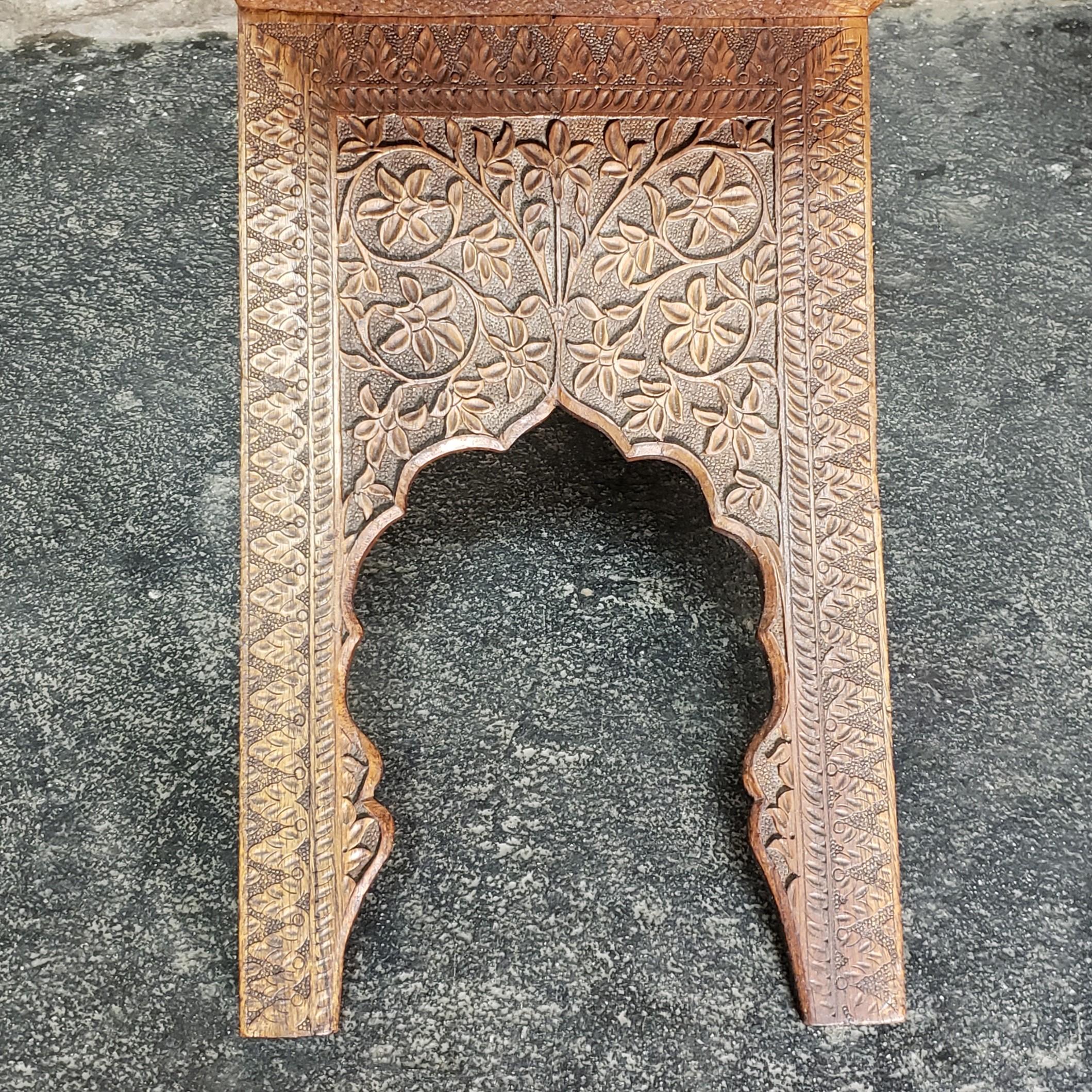 19th century Anglo-Indian magazine or Quran stand.