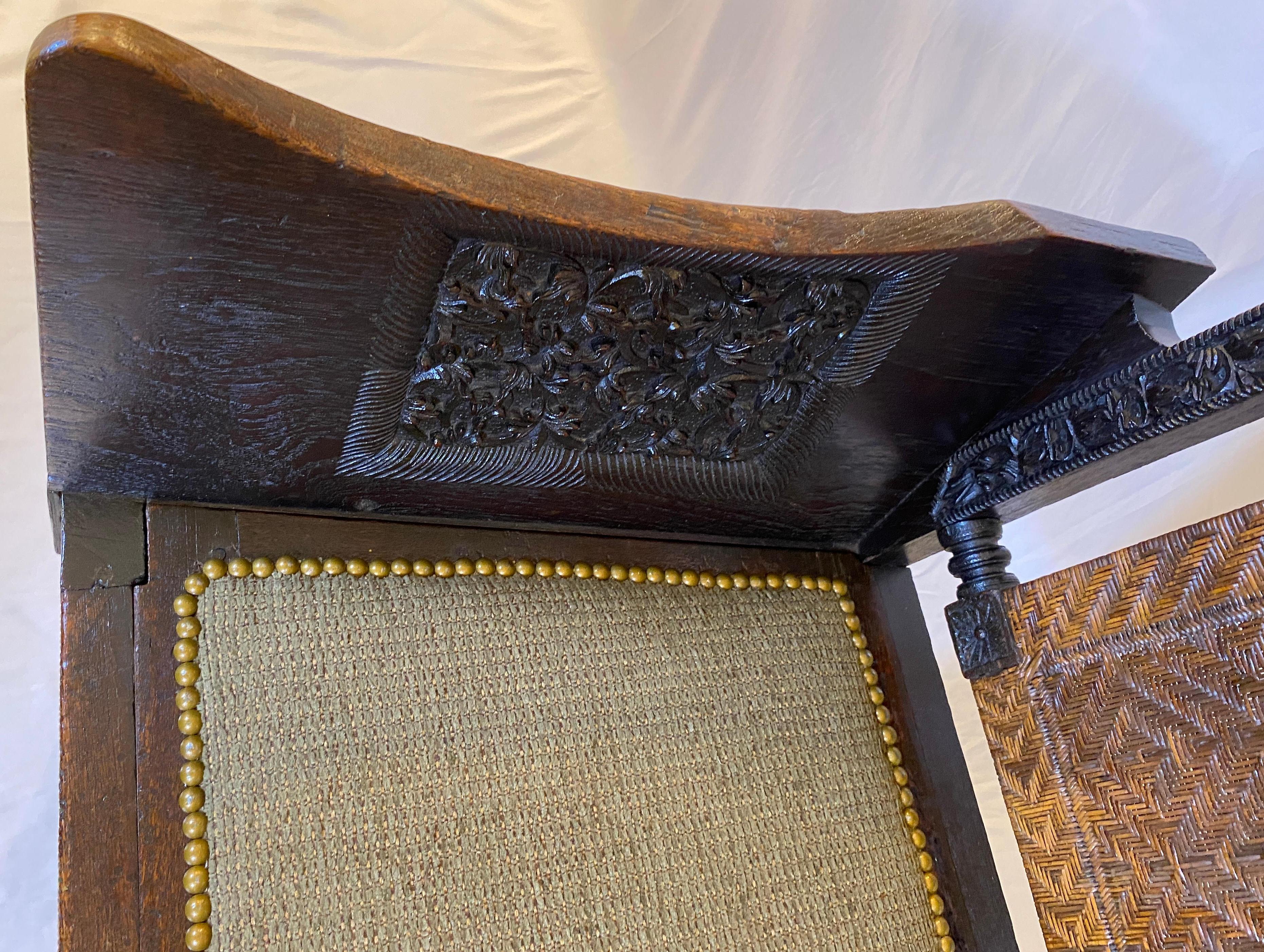 Fauteuil birman anglo-indien du XIXe siècle, sculpté à la main, avec provenance d'un officier en vente 5