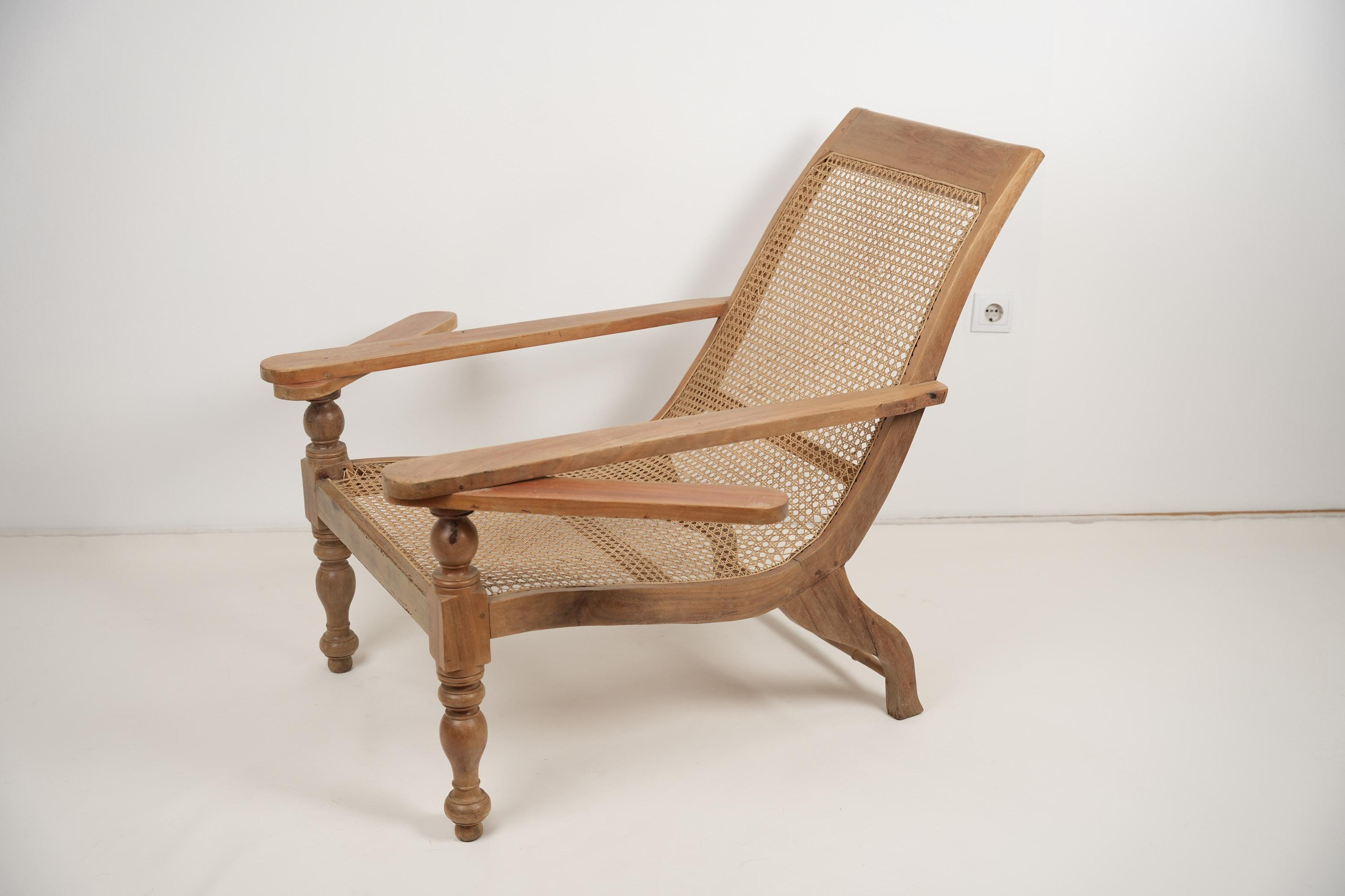 19th Century Anglo Indian Inlaid Plantation Chair with Extending Arms In Good Condition For Sale In Čelinac, BA