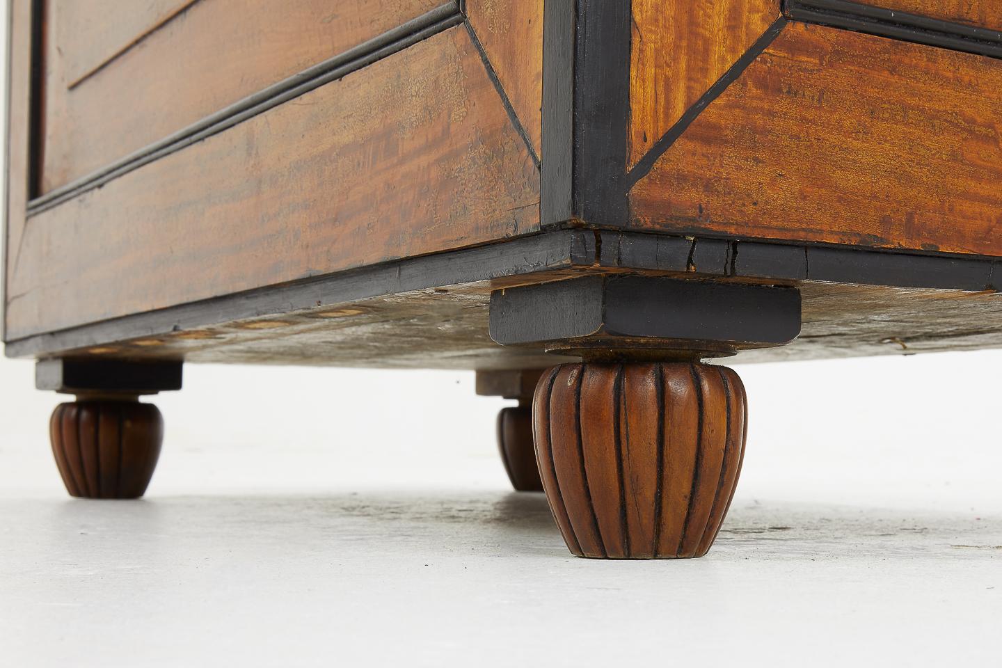 19th Century Anglo Indian Satinwood and Ebony Chest In Good Condition For Sale In Husbands Bosworth, Leicestershire