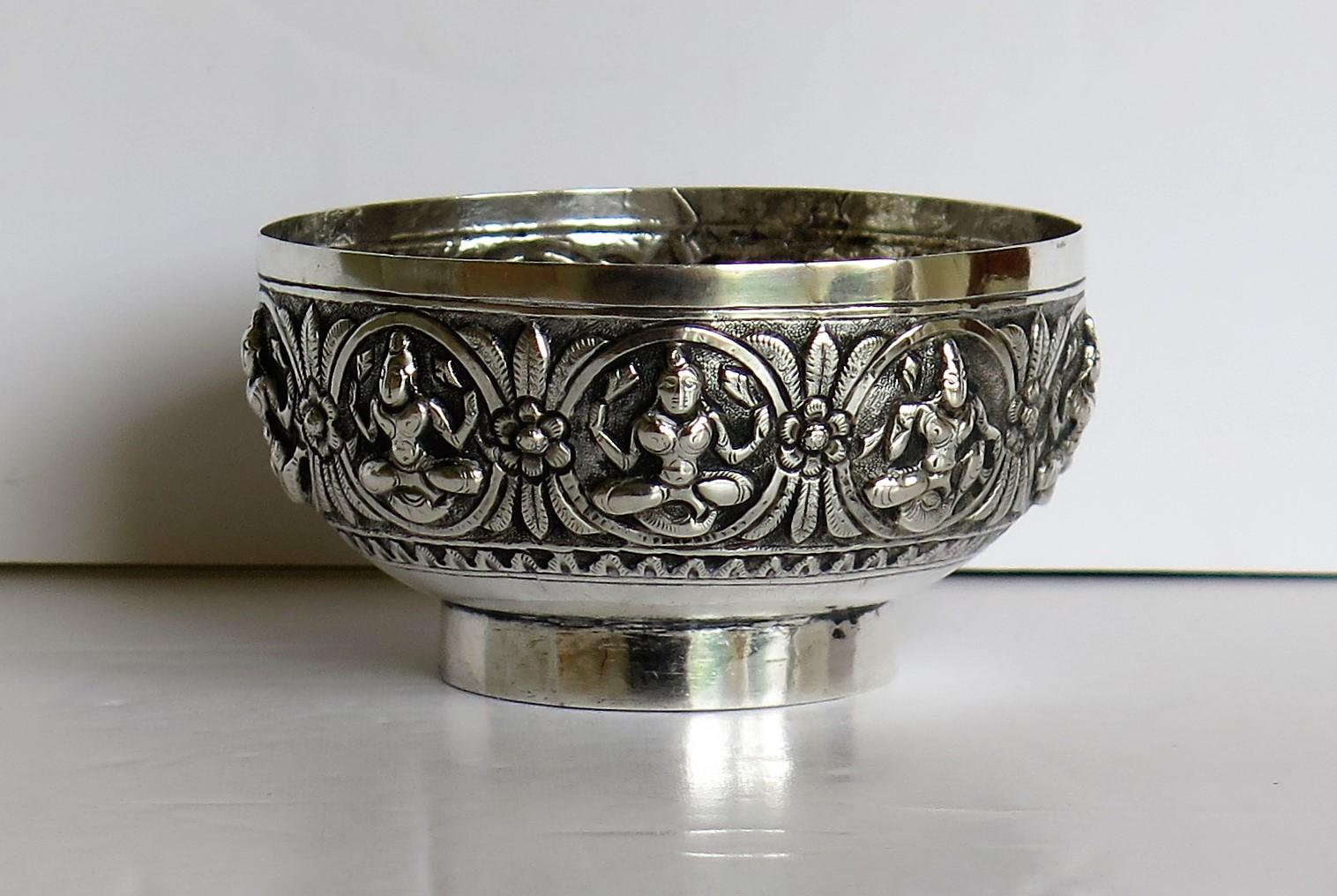 19th Century Anglo Indian Solid Silver small Bowl hand made with chased Dieties For Sale 3