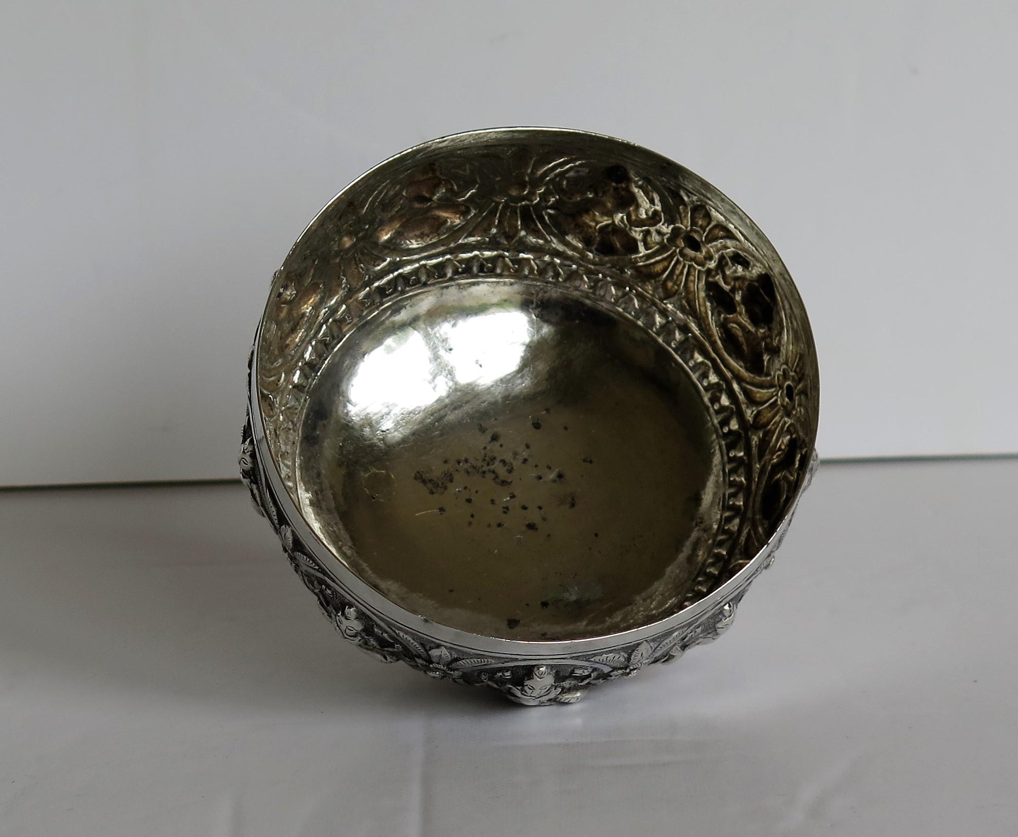 19th Century Anglo Indian Solid Silver small Bowl hand made with chased Dieties For Sale 7