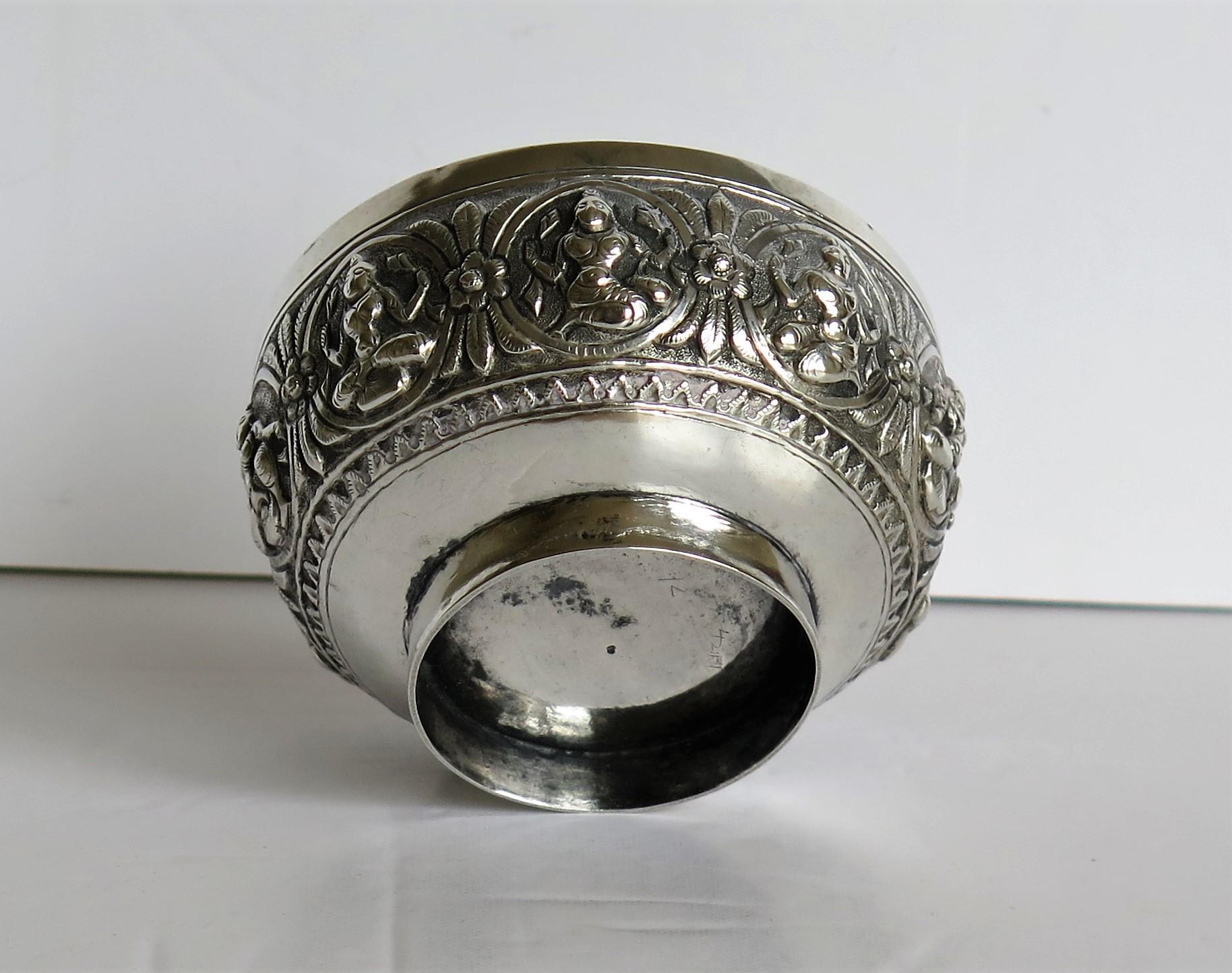 19th Century Anglo Indian Solid Silver small Bowl hand made with chased Dieties For Sale 9