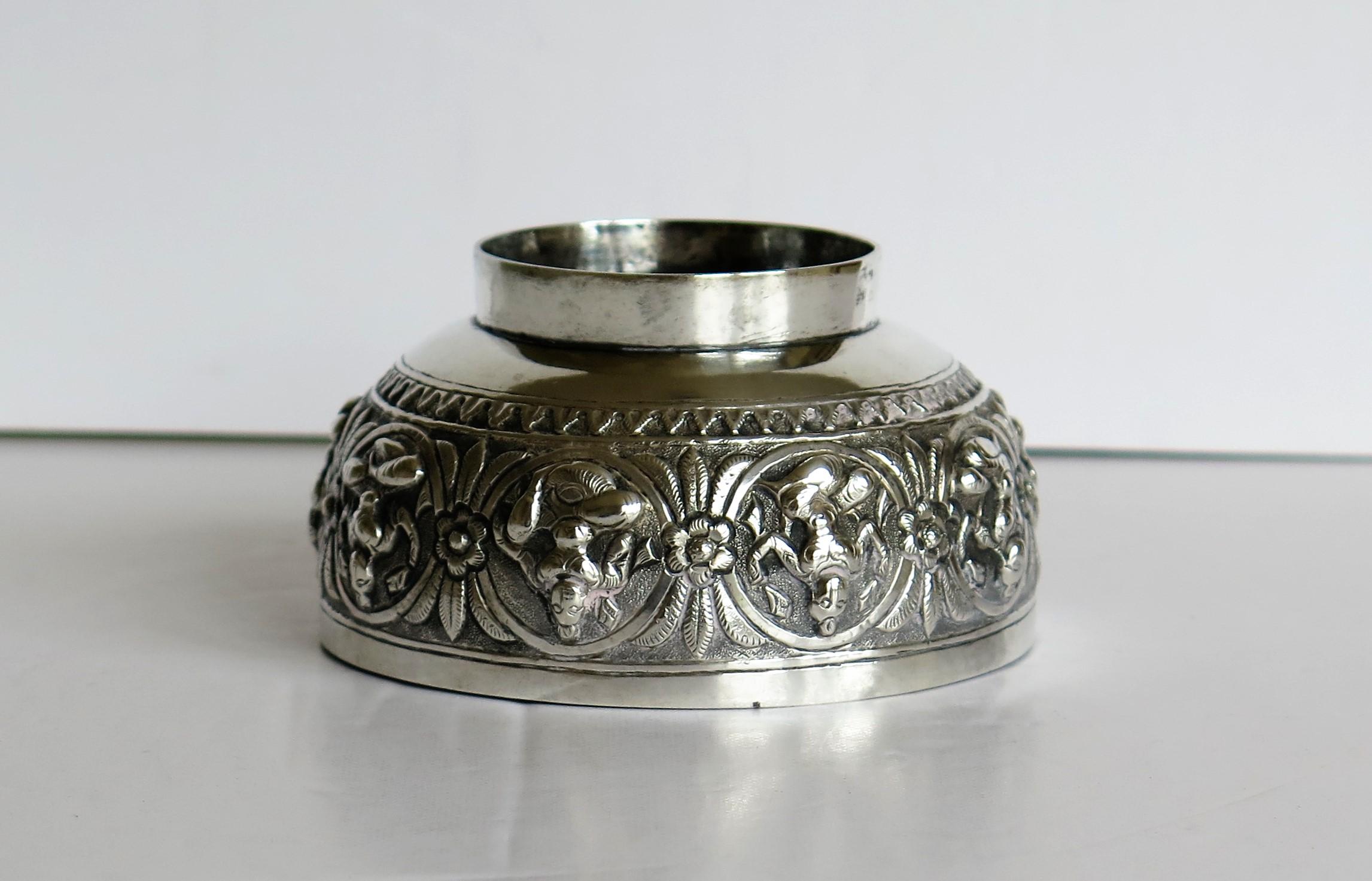 19th Century Anglo Indian Solid Silver small Bowl hand made with chased Dieties For Sale 11