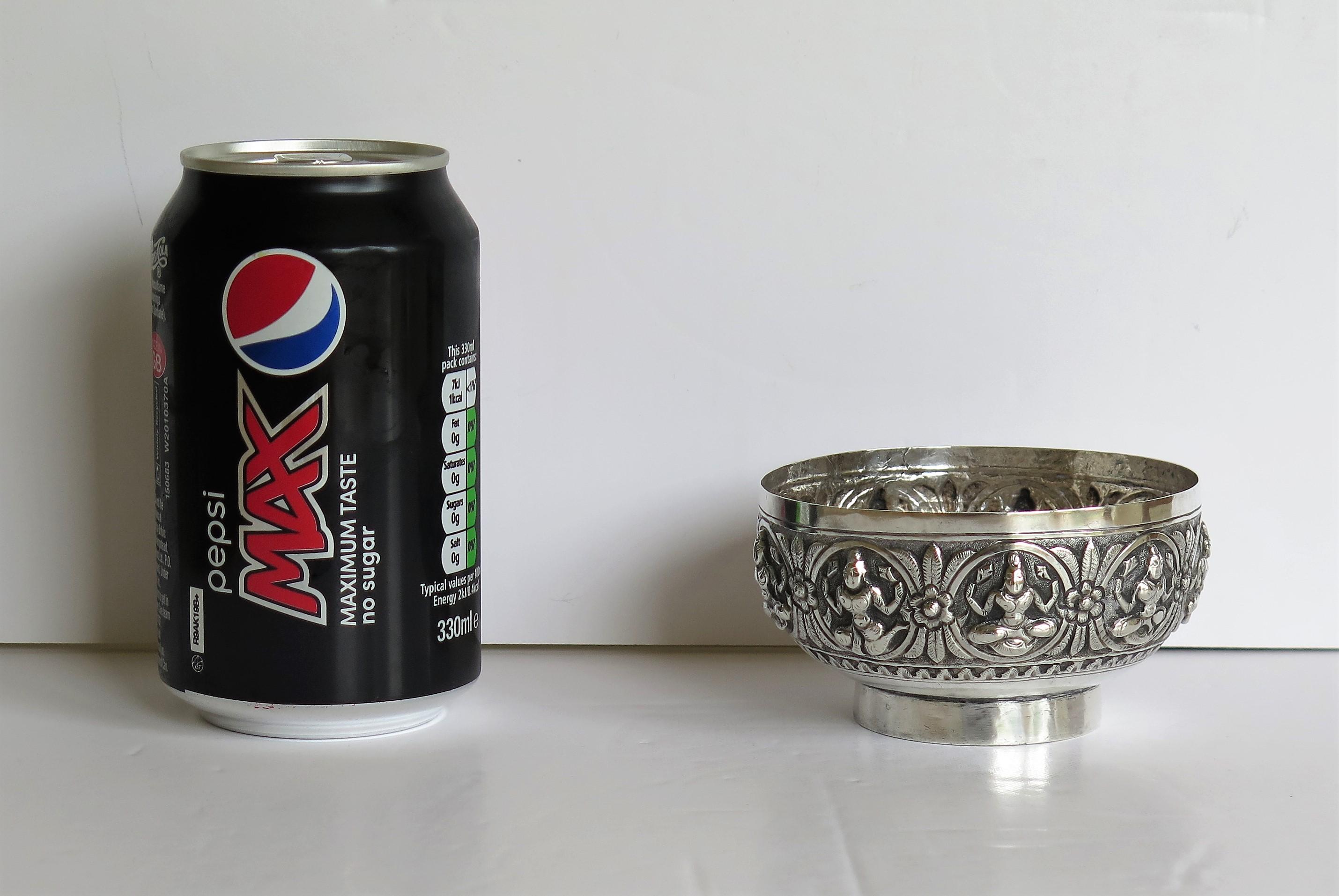 19th Century Anglo Indian Solid Silver small Bowl hand made with chased Dieties For Sale 12