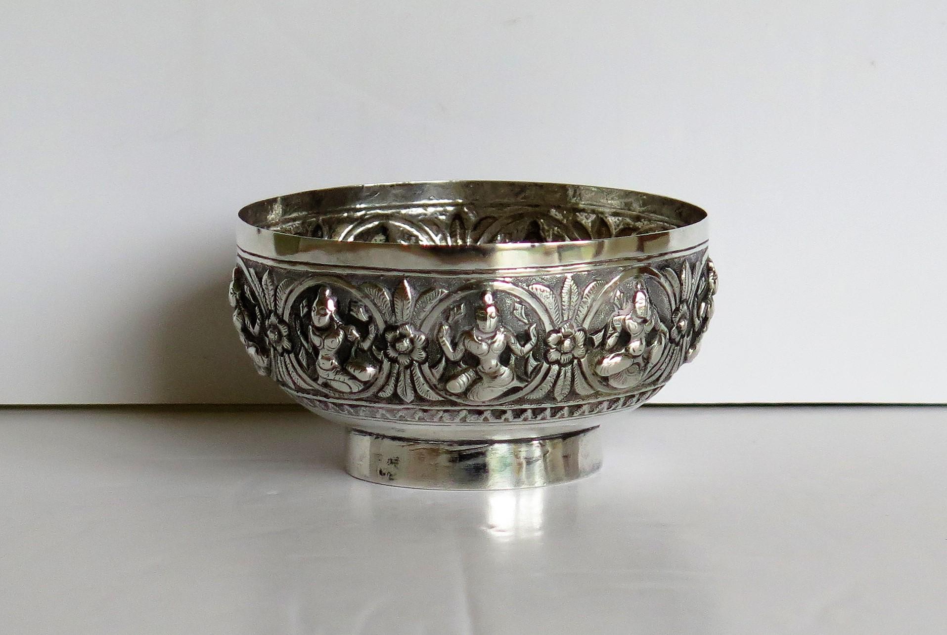 Hand-Crafted 19th Century Anglo Indian Solid Silver small Bowl hand made with chased Dieties For Sale