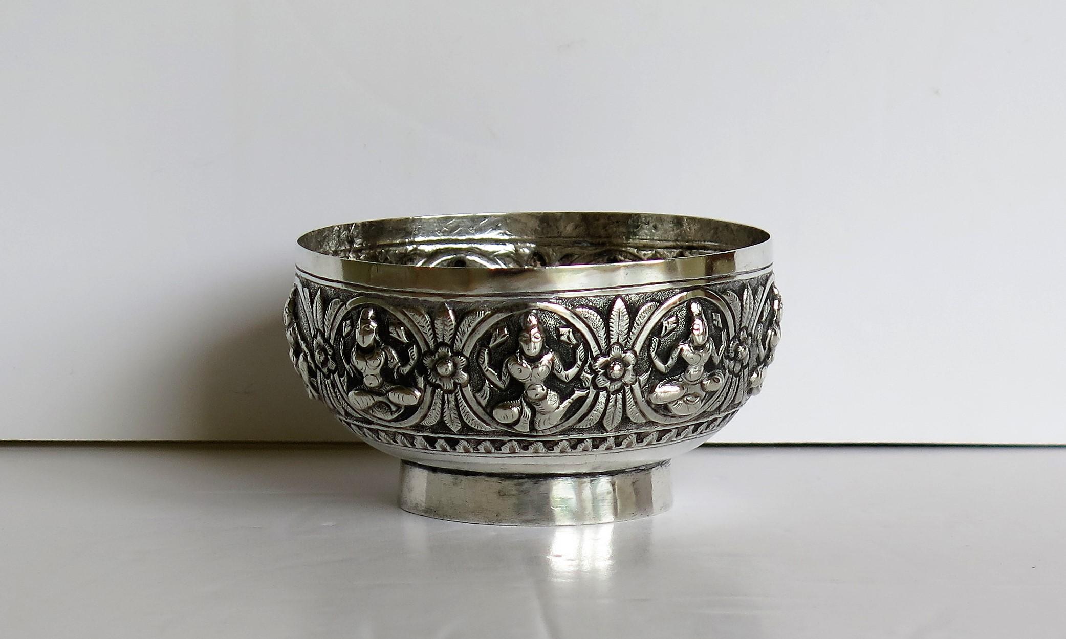 19th Century Anglo Indian Solid Silver small Bowl hand made with chased Dieties For Sale 1