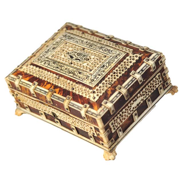 Tortise Shell Box Tortoise Shell Boxes - 78 For Sale at 1stDibs | antique tortoise shell ...