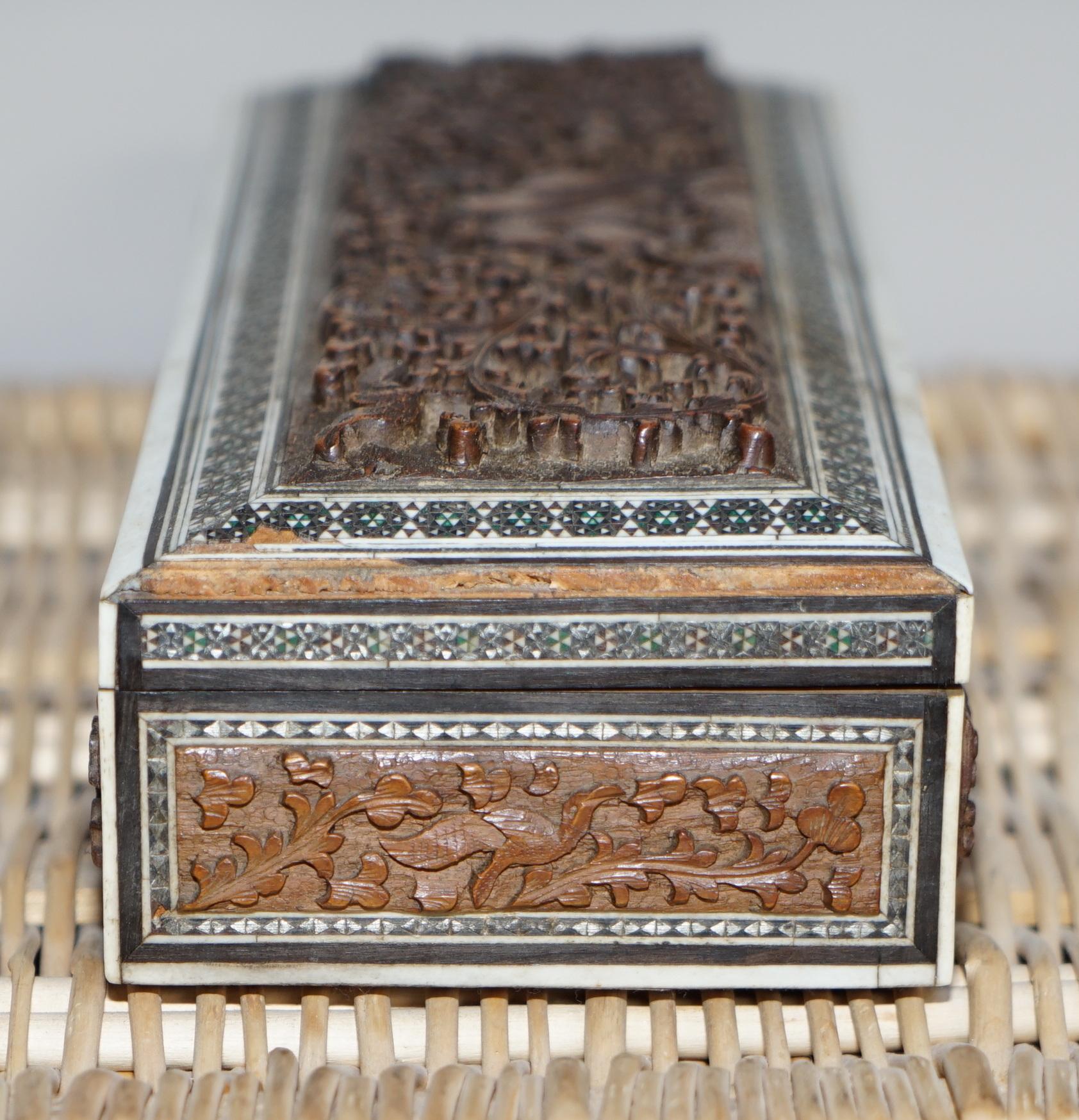 19th Century Anglo Indian Vizagapatam Carved Sandalwood Box Micro Mosaic Inlays For Sale 3